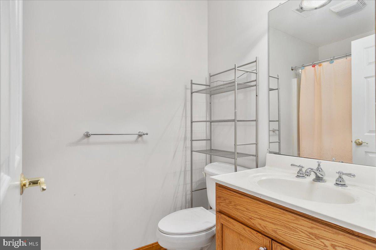 WHISPERING HILLS - Residential