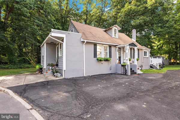 241 ROSELAND AVE, LAWRENCE TOWNSHIP, NJ 08648 - Image a28266da69d2bb032f045306632cb1da/3264079893
