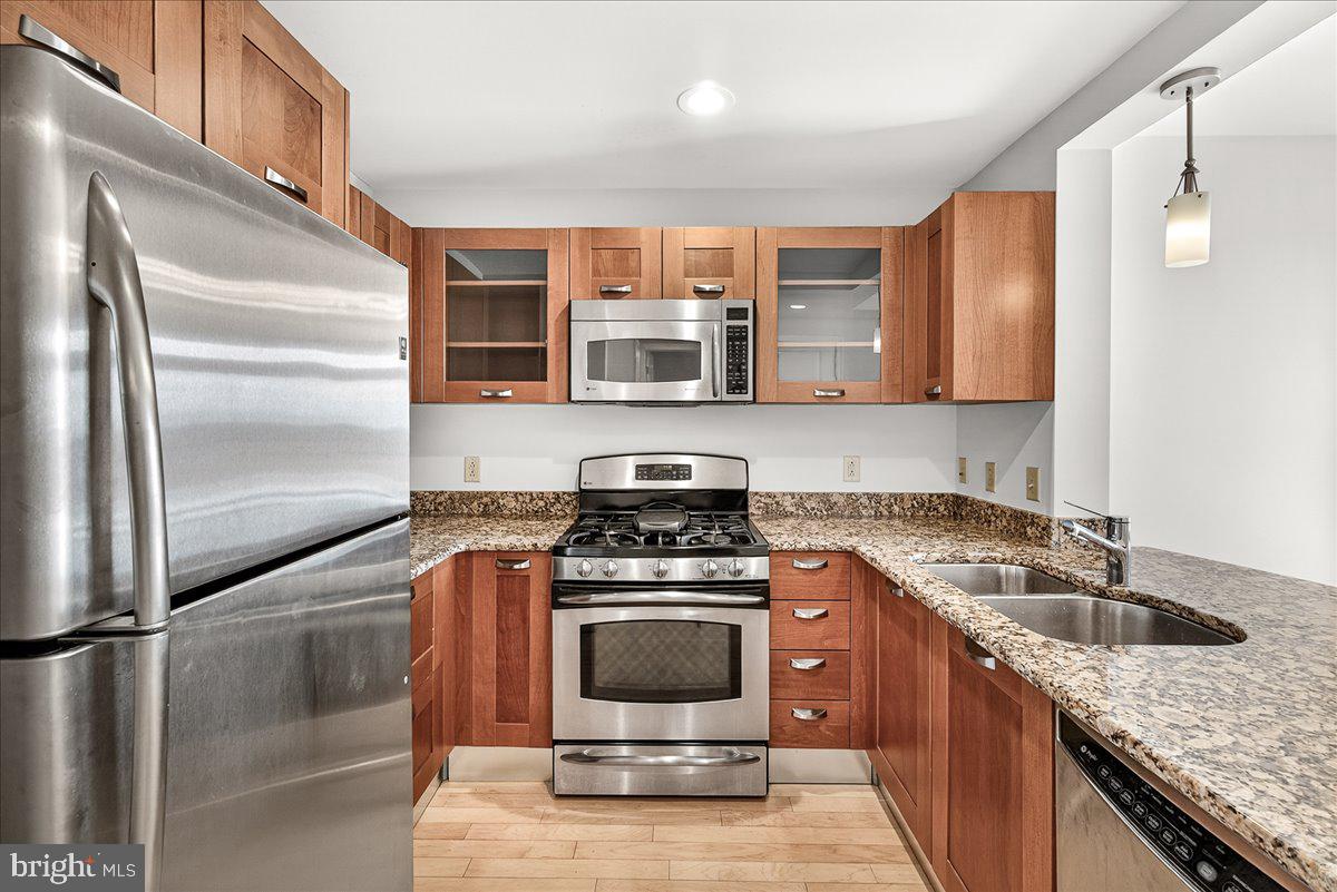 5750 BOU AVENUE 1106