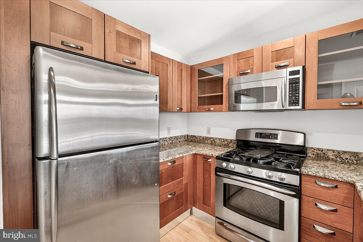 5750 BOU AVENUE 1106