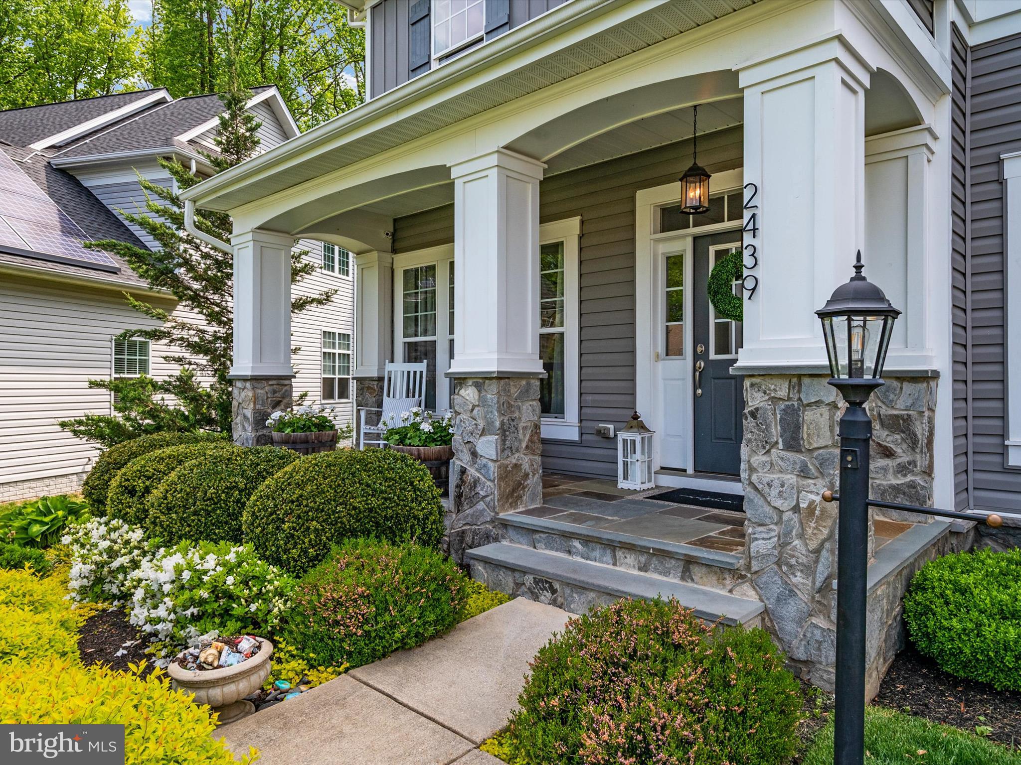 2439 MACALLISTER LANE