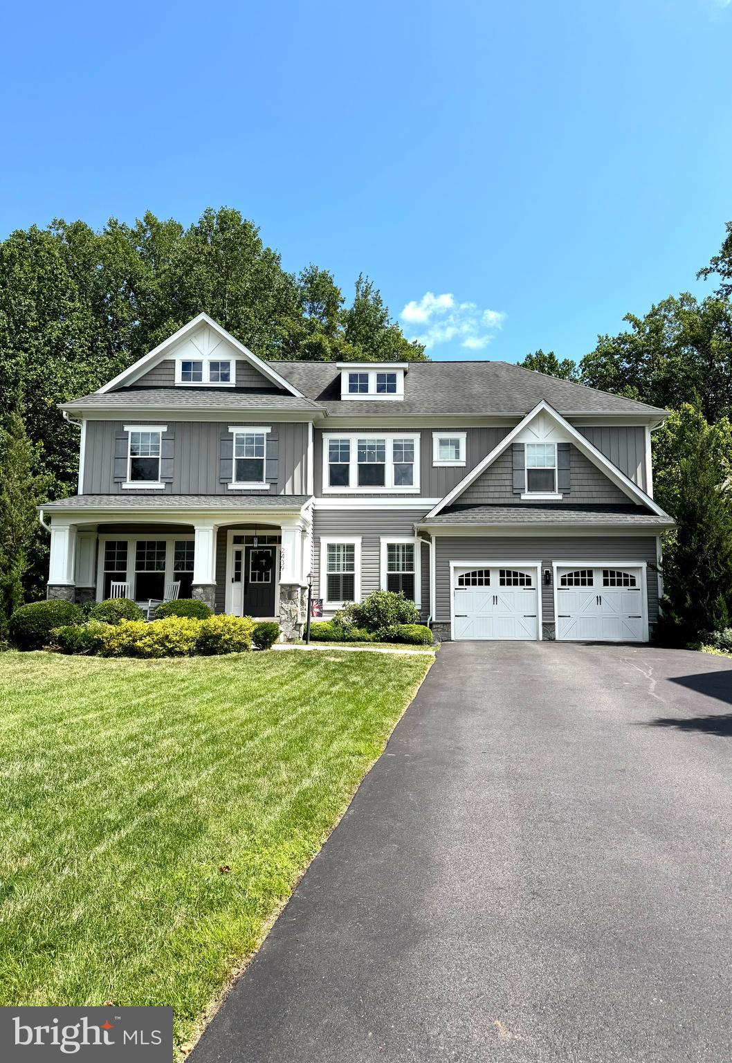 2439 MACALLISTER LANE