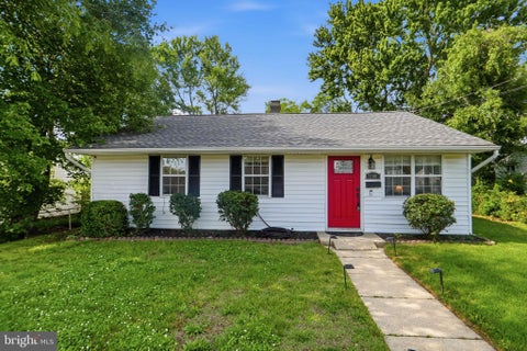 Homes For Sale - 1100 Elkhart Street<br/> OXON HILL, MD 20745