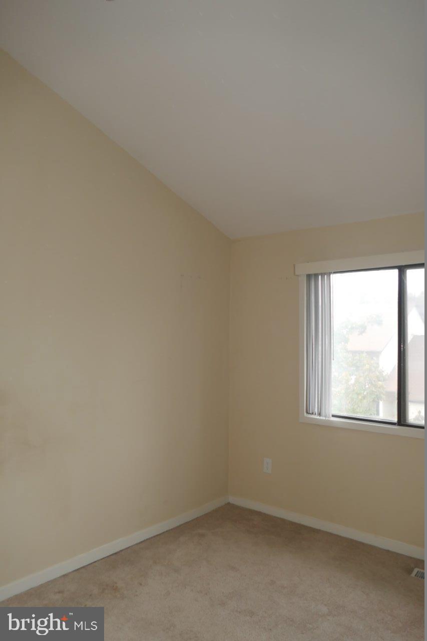 CHRISTOPHER COURT - Residential