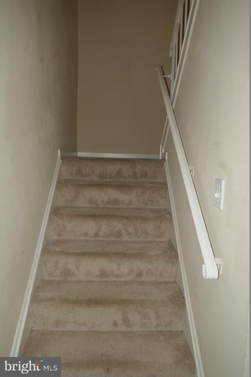 CHRISTOPHER COURT - Residential