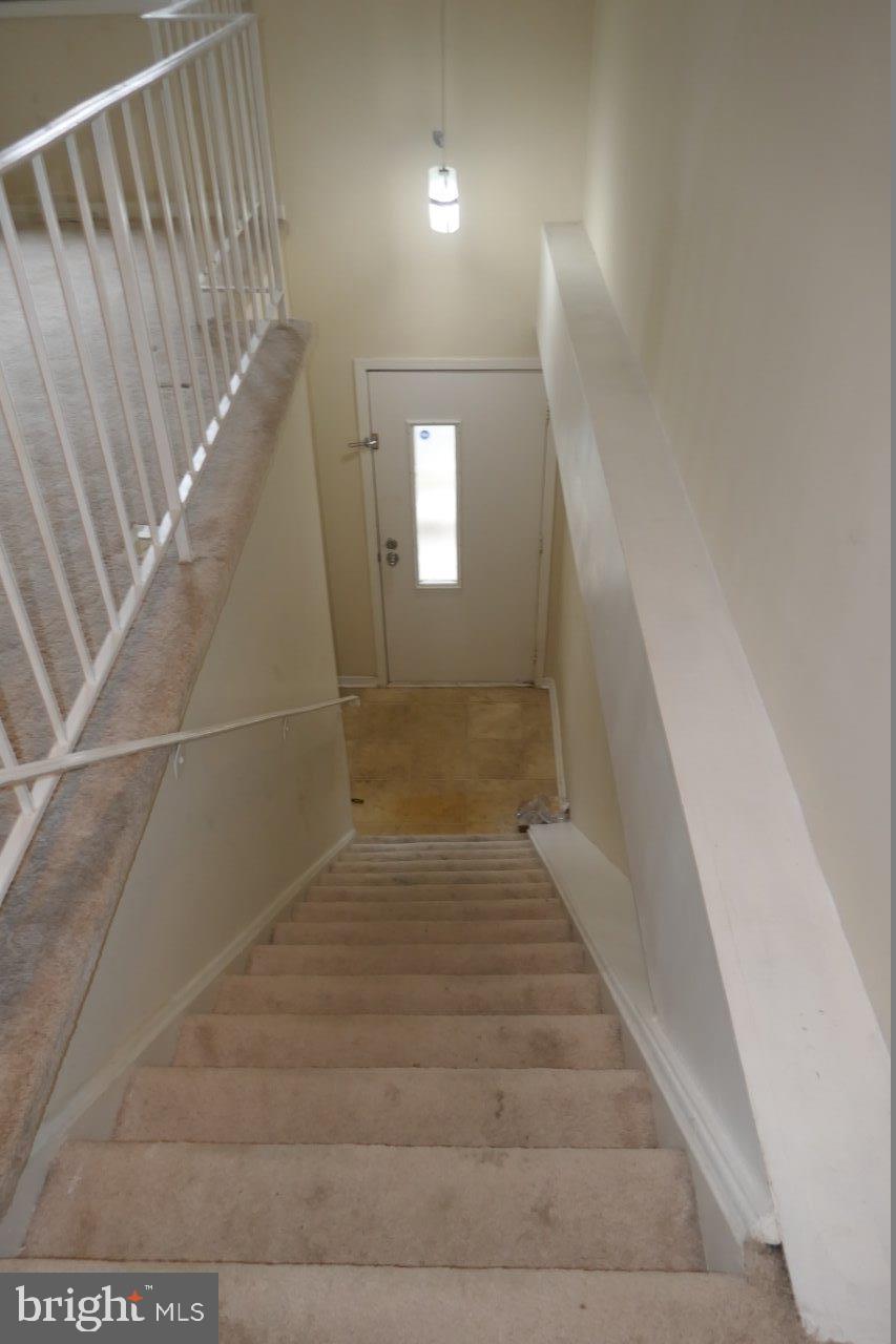 CHRISTOPHER COURT - Residential