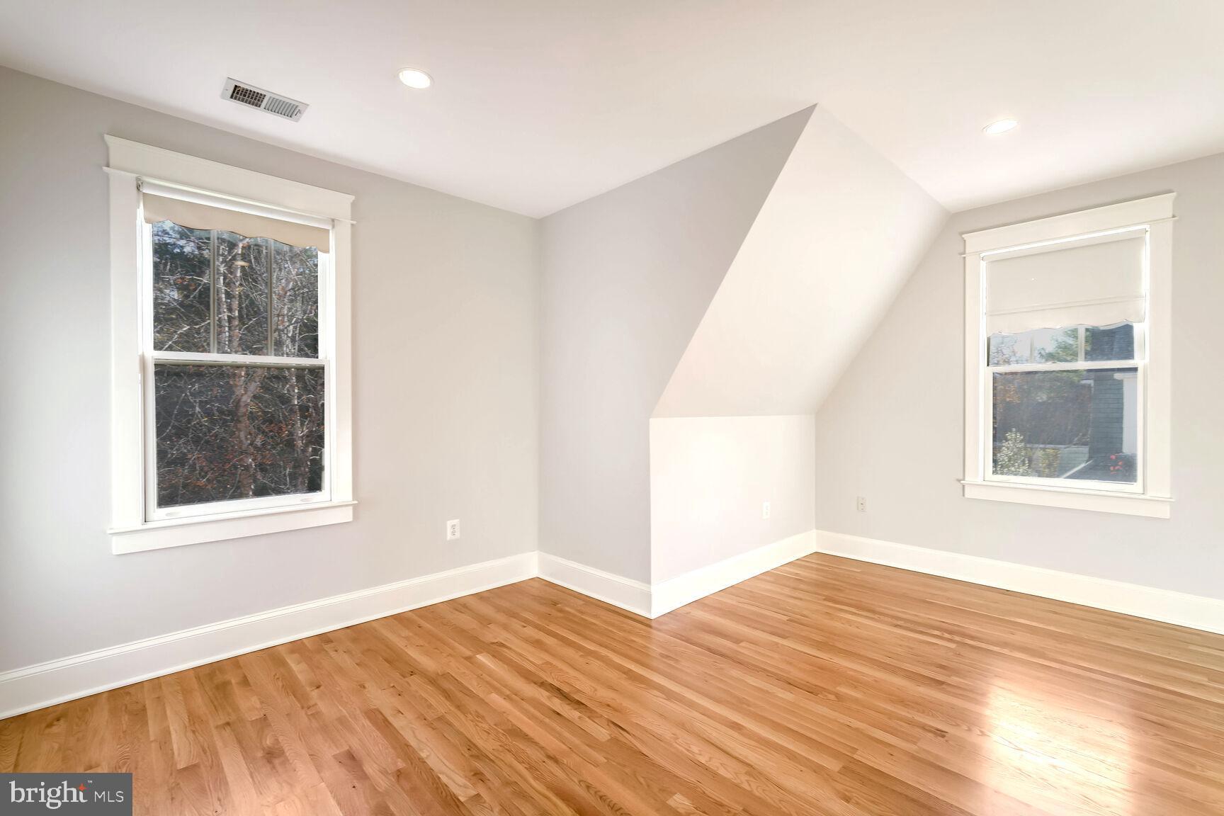 ASHTON HEIGHTS - Residential