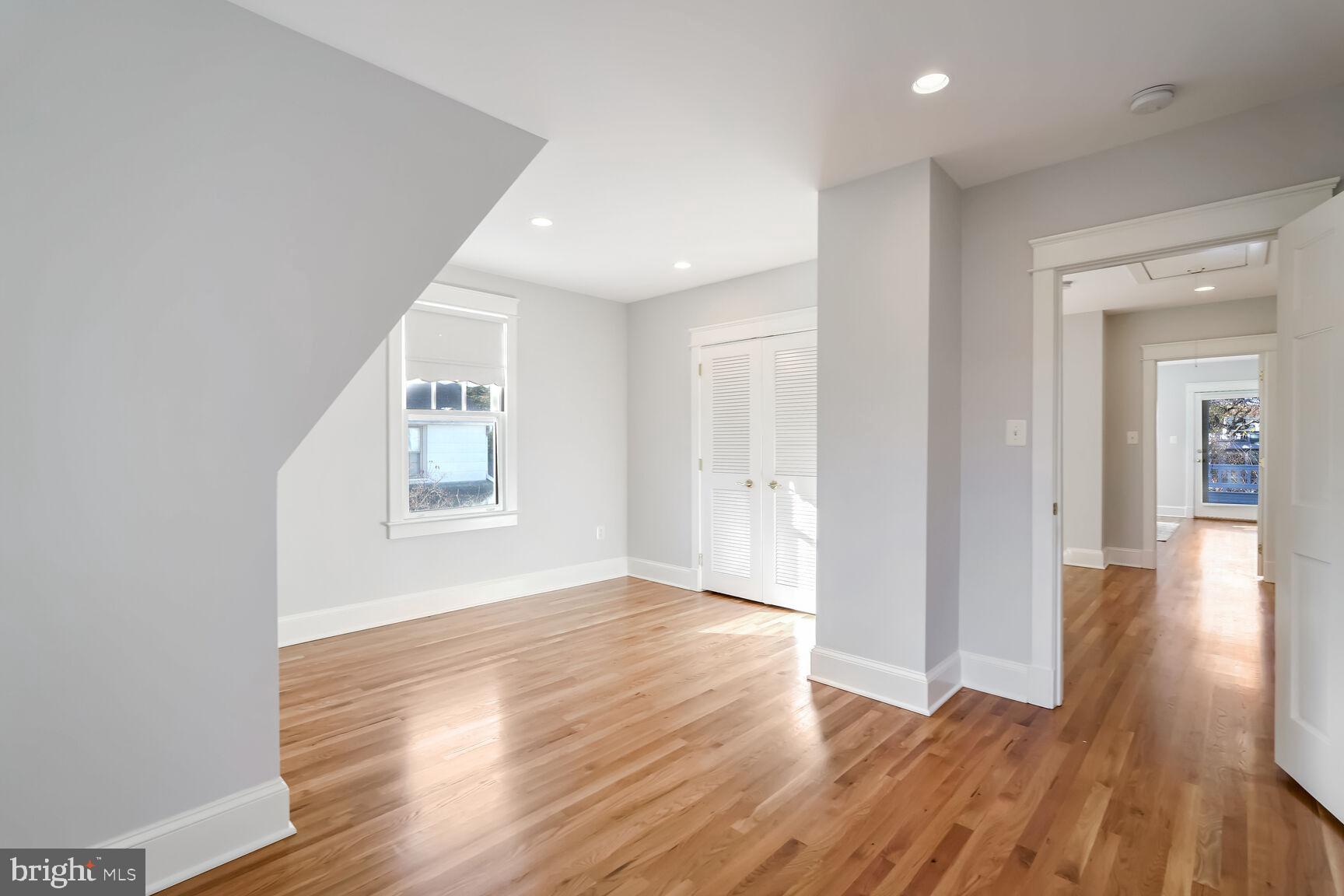 ASHTON HEIGHTS - Residential