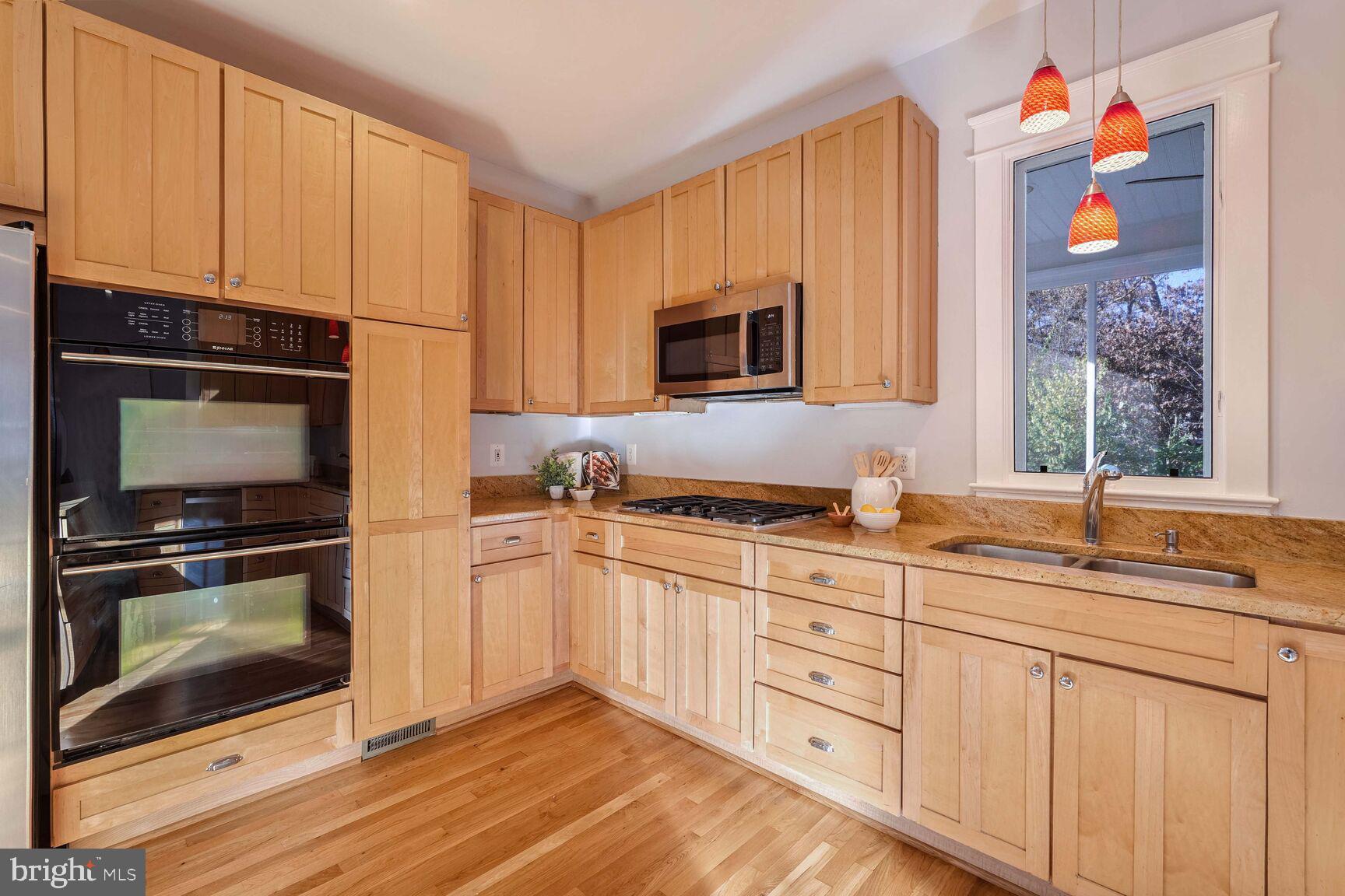 ASHTON HEIGHTS - Residential