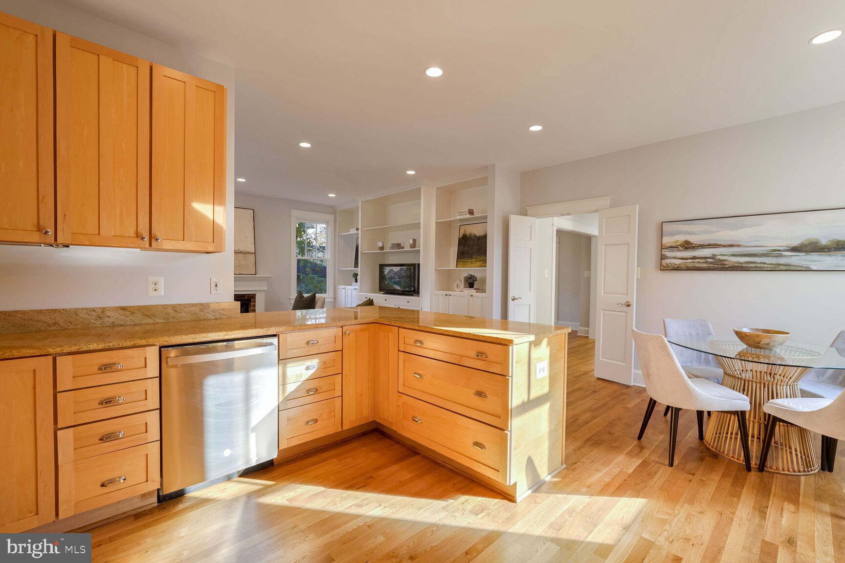 ASHTON HEIGHTS - Residential