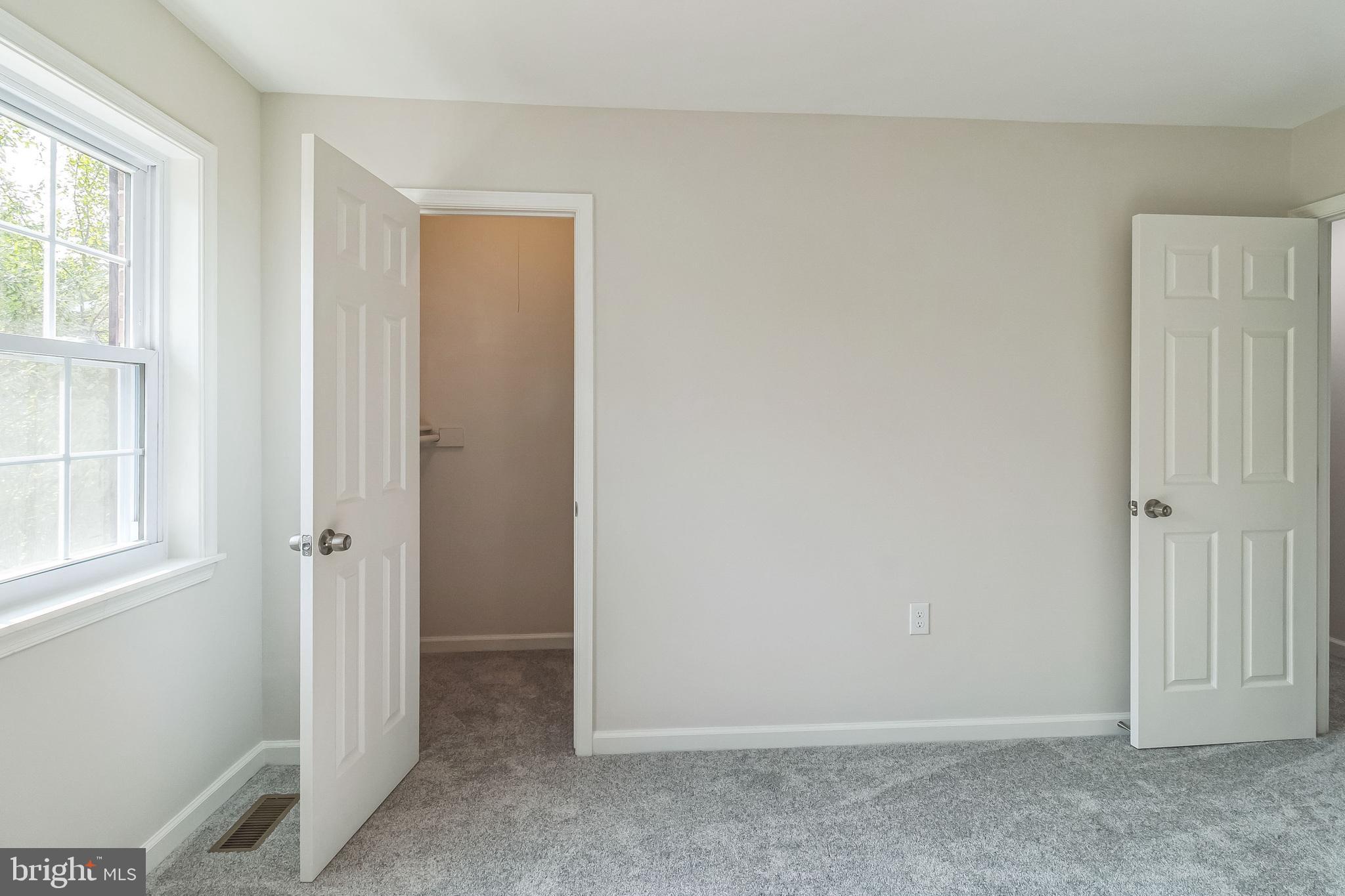 SUSSEX SQUARE CONDO - Residential