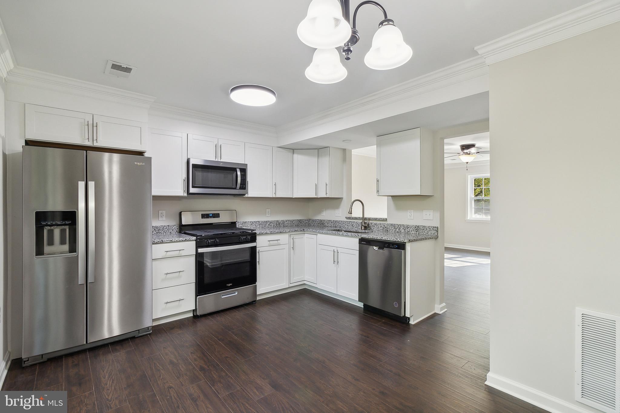 SUSSEX SQUARE CONDO - Residential