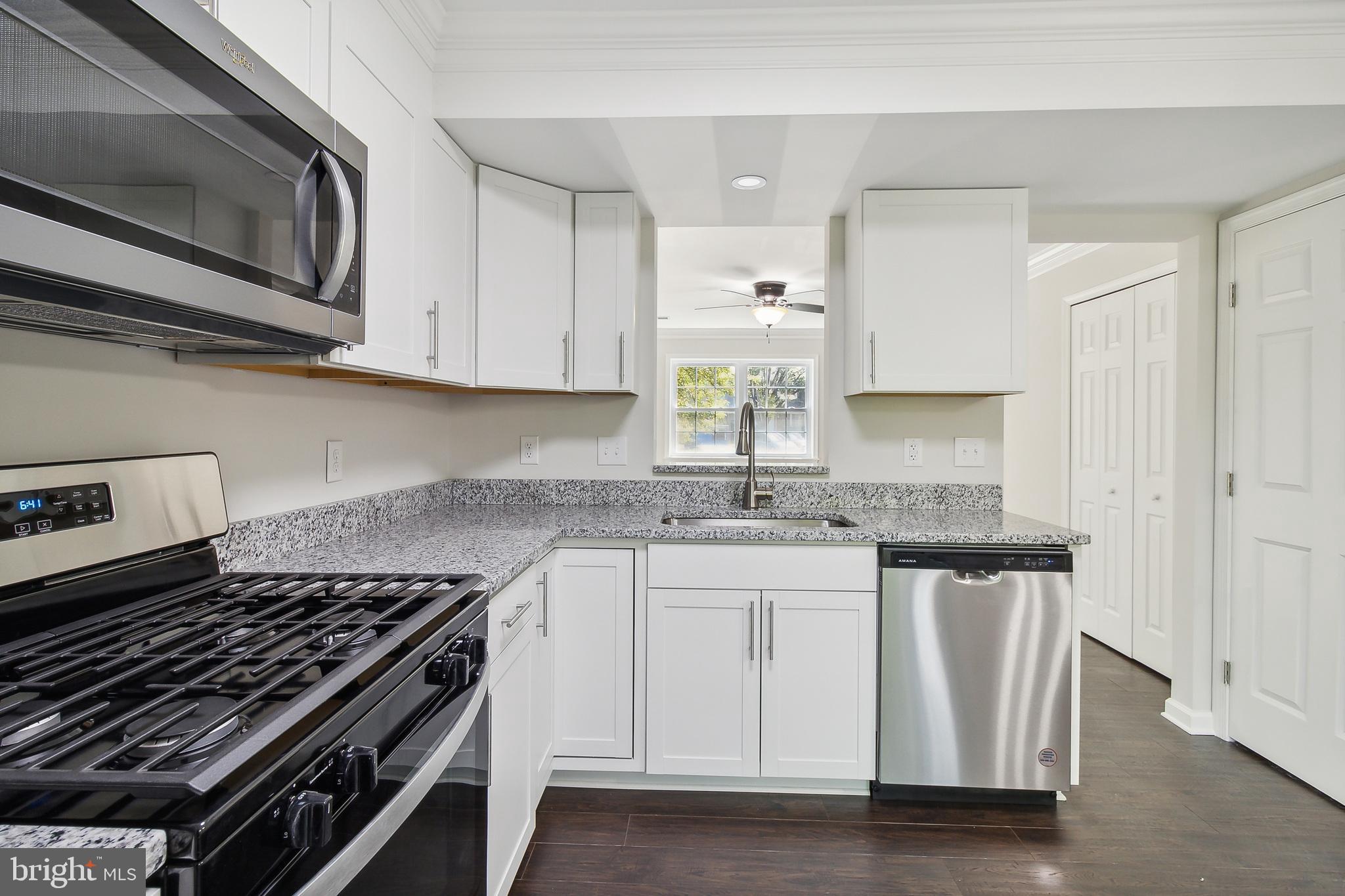 SUSSEX SQUARE CONDO - Residential