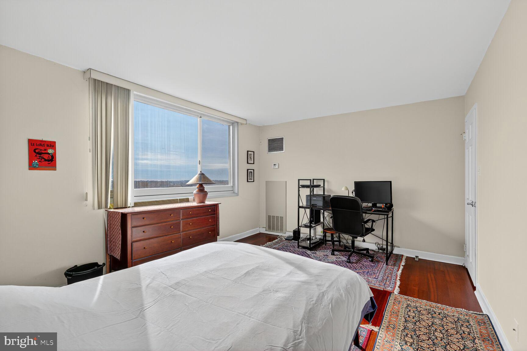 FRIENDSHIP HEIGHTS - Residential