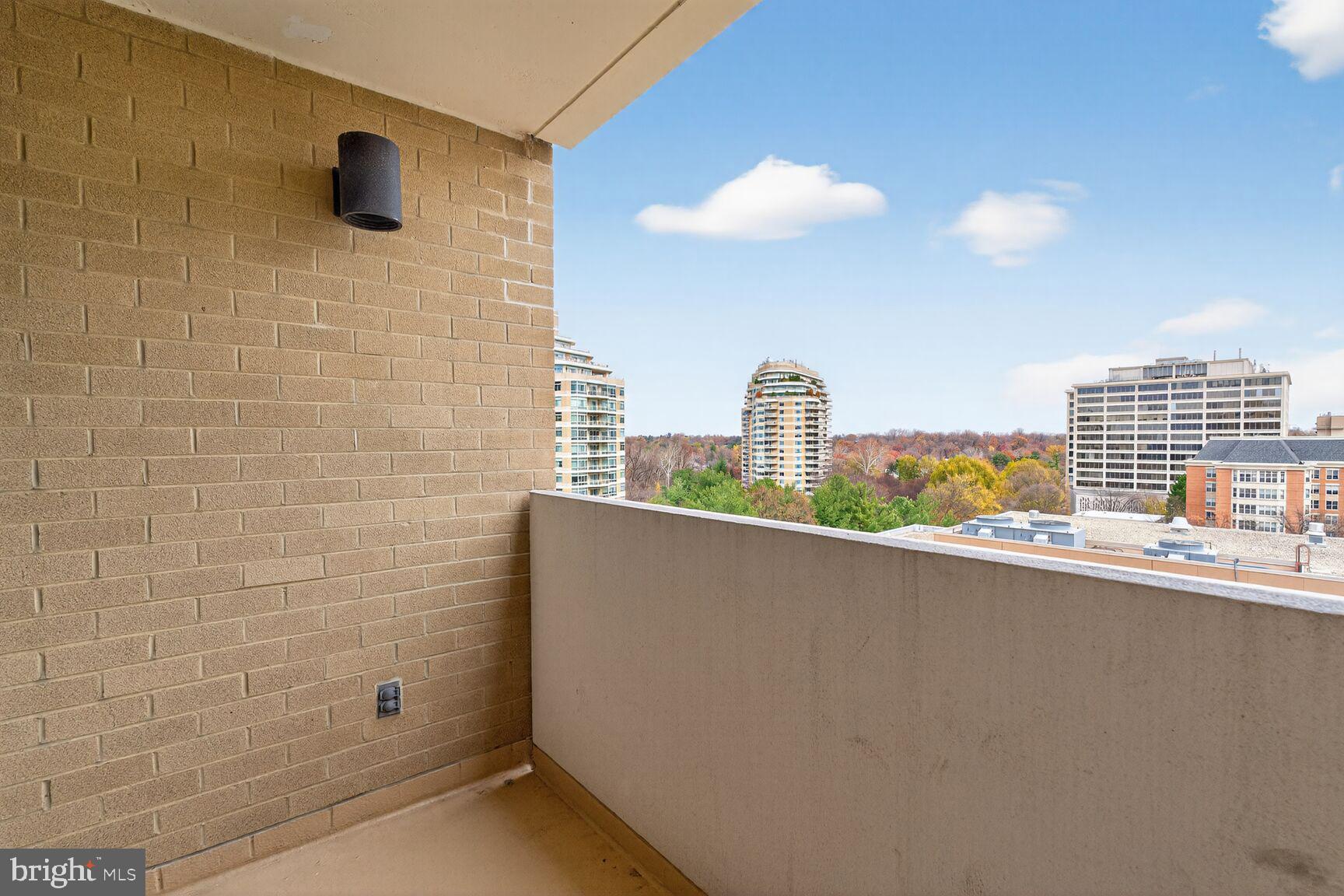 FRIENDSHIP HEIGHTS - Residential