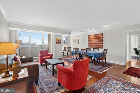 Photo of 4601 N Park Avenue #1218-T, CHEVY CHASE, MD 20815 (MLS # MDMC2208786)