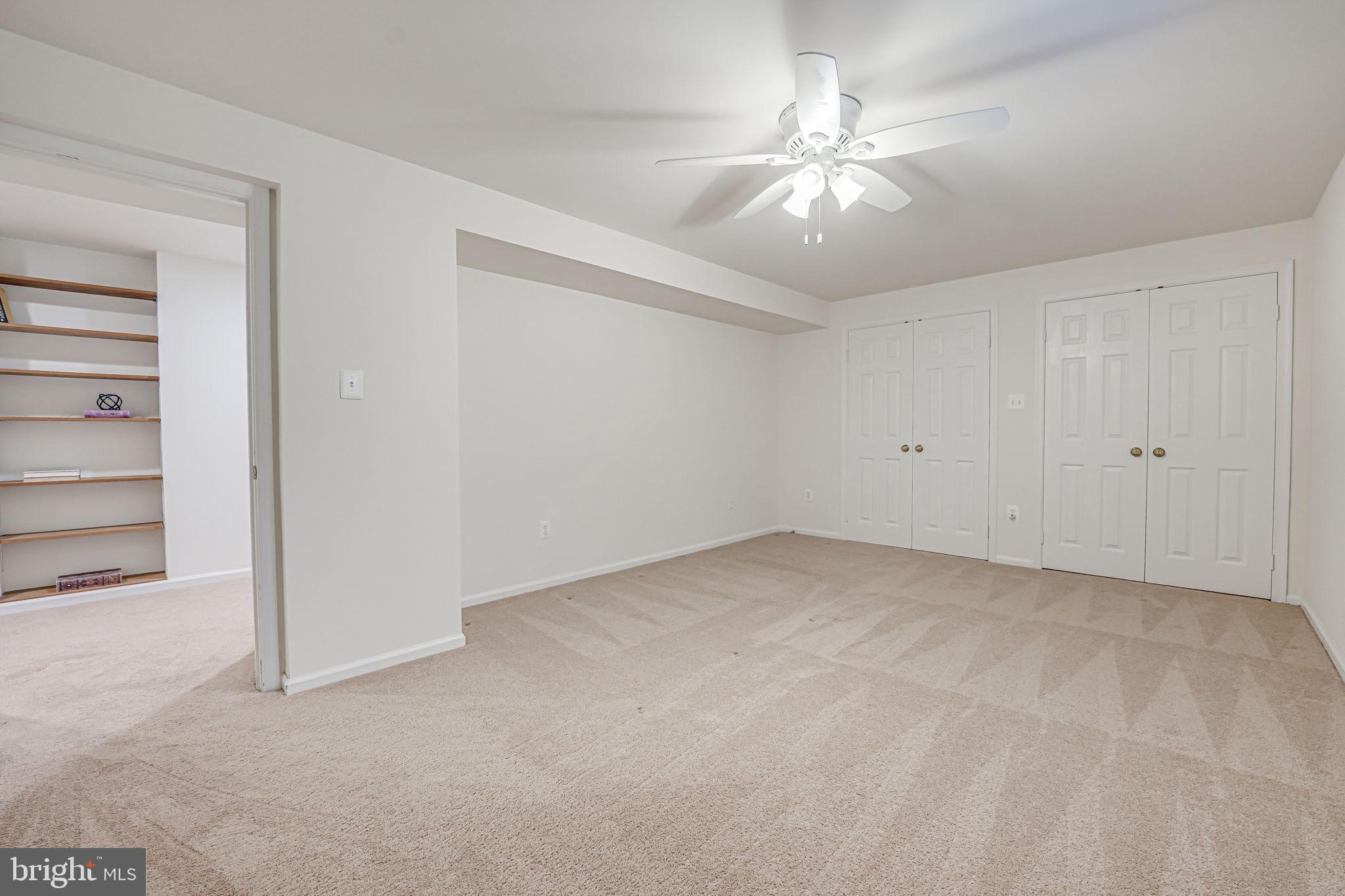 LANGLEY OAKS - Residential