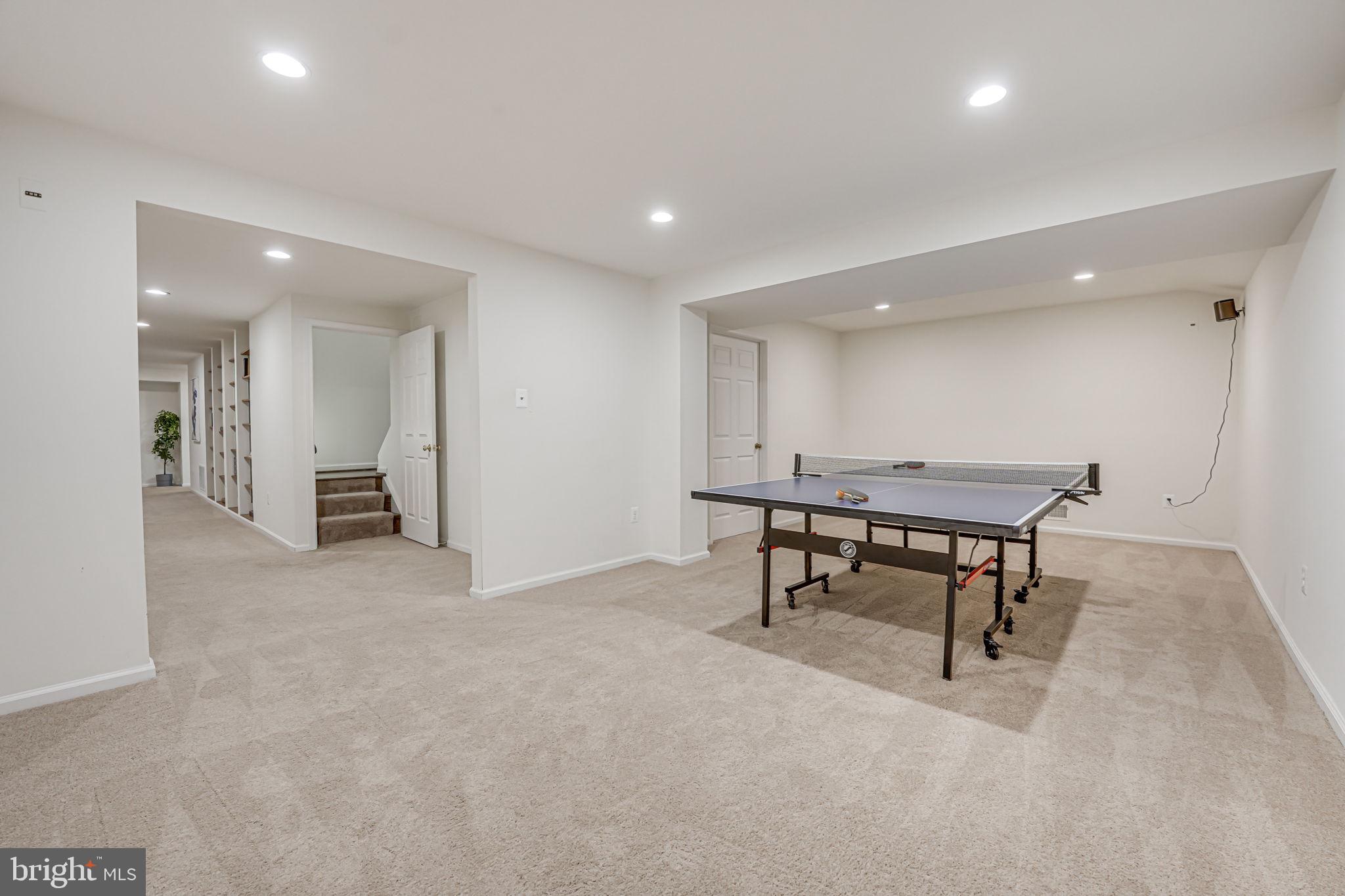 LANGLEY OAKS - Residential