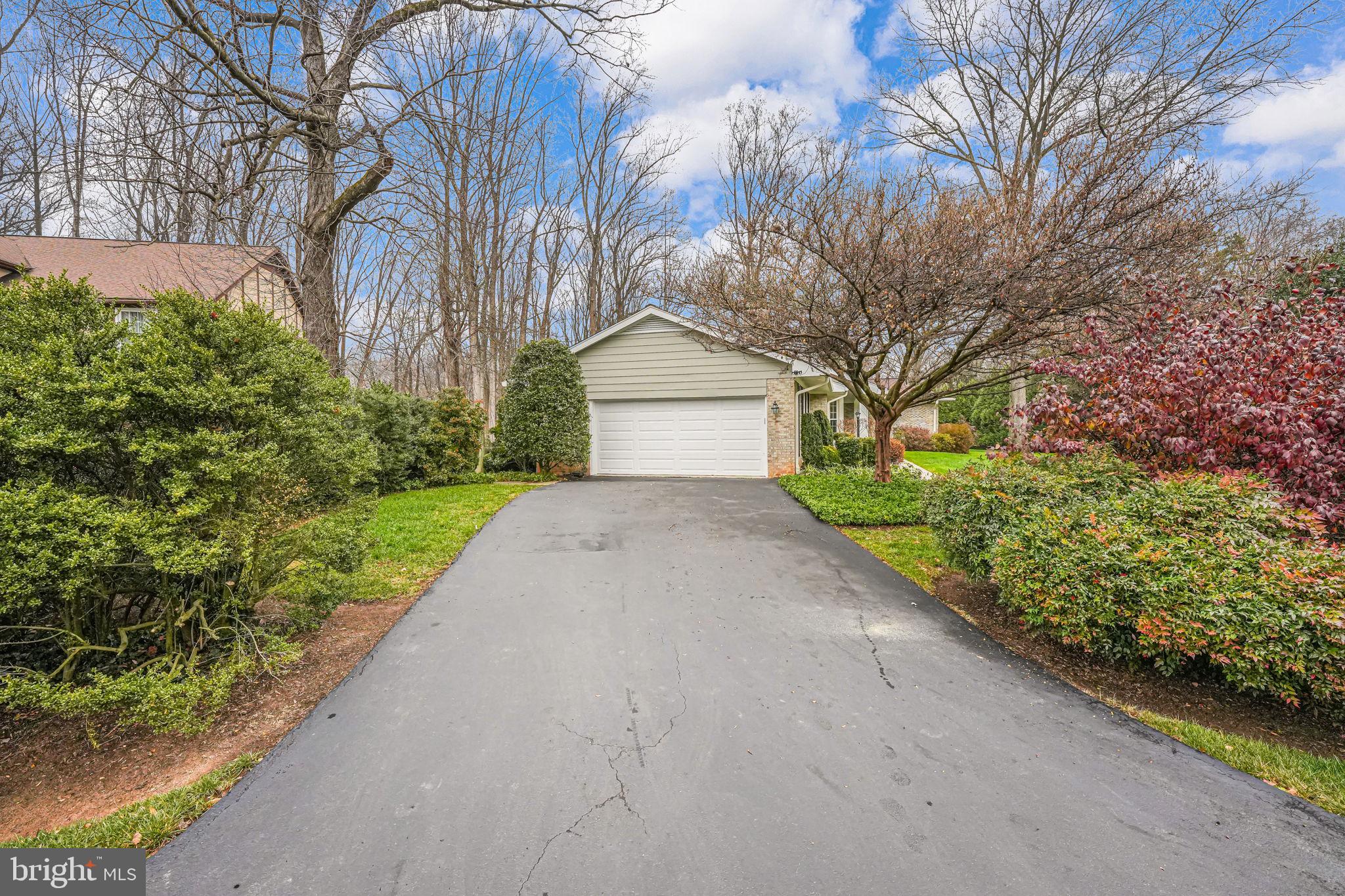 LANGLEY OAKS - Residential