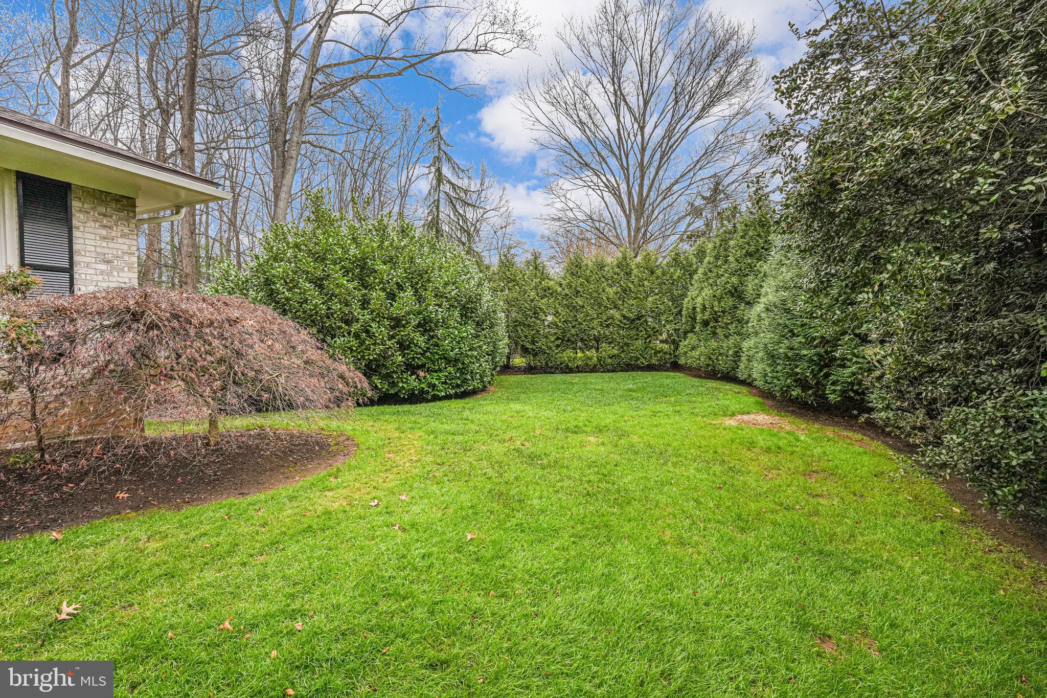 LANGLEY OAKS - Residential