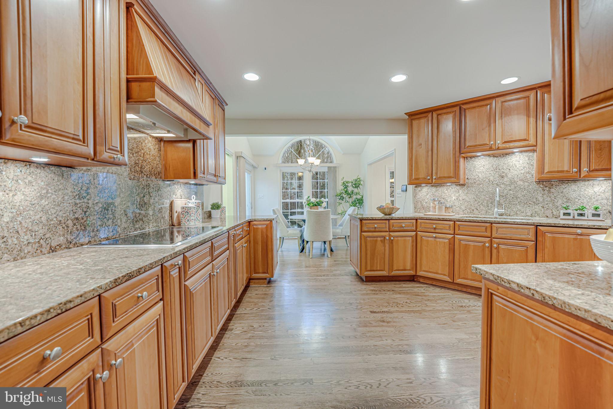 LANGLEY OAKS - Residential