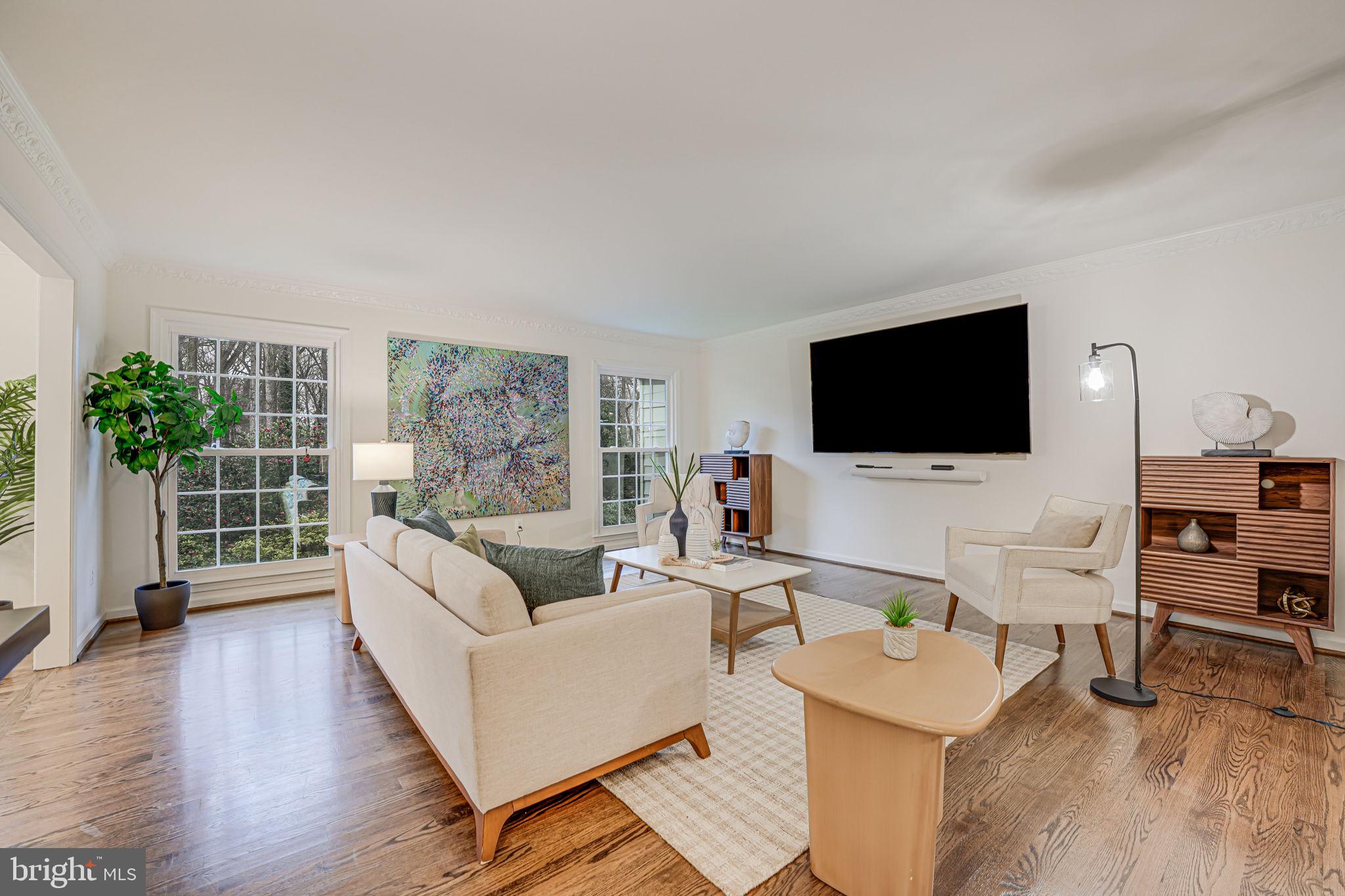 LANGLEY OAKS - Residential