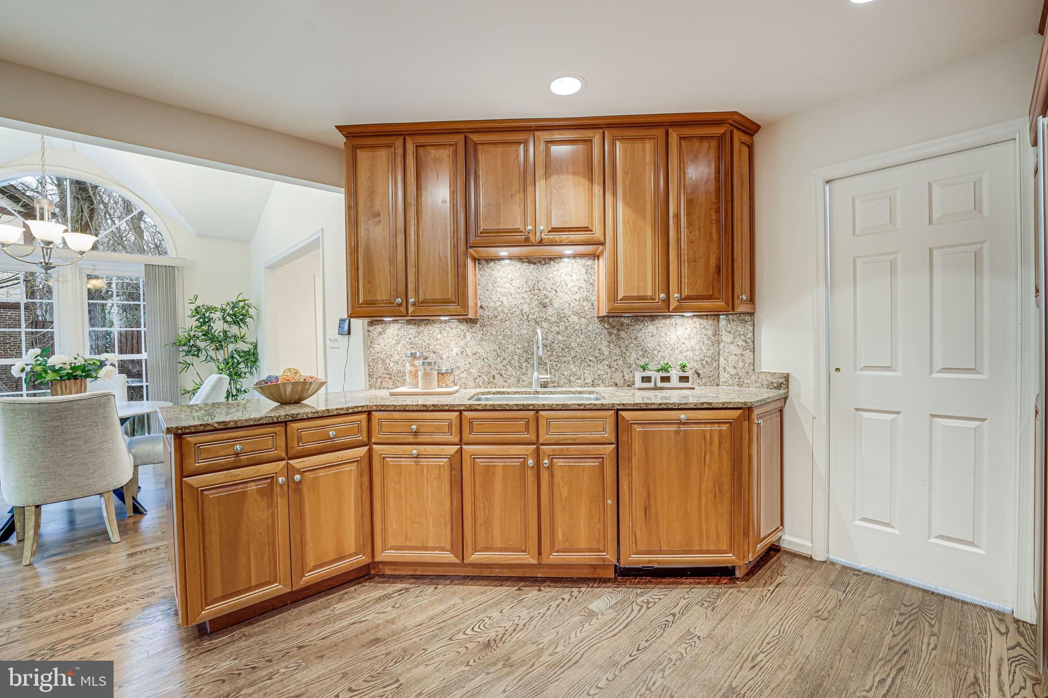 LANGLEY OAKS - Residential