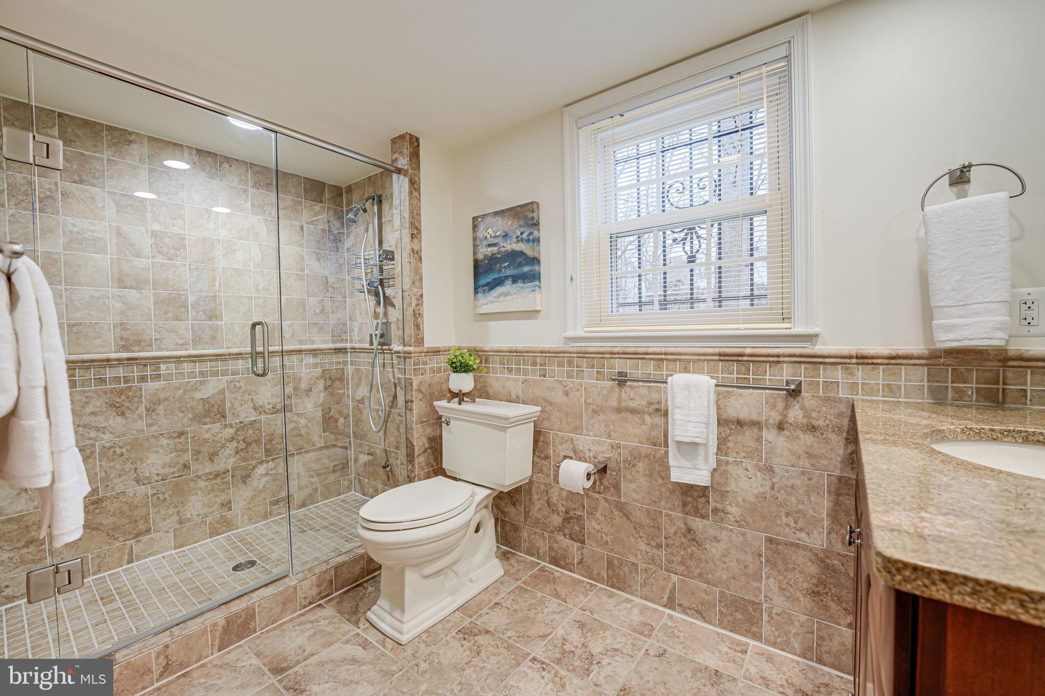 LANGLEY OAKS - Residential