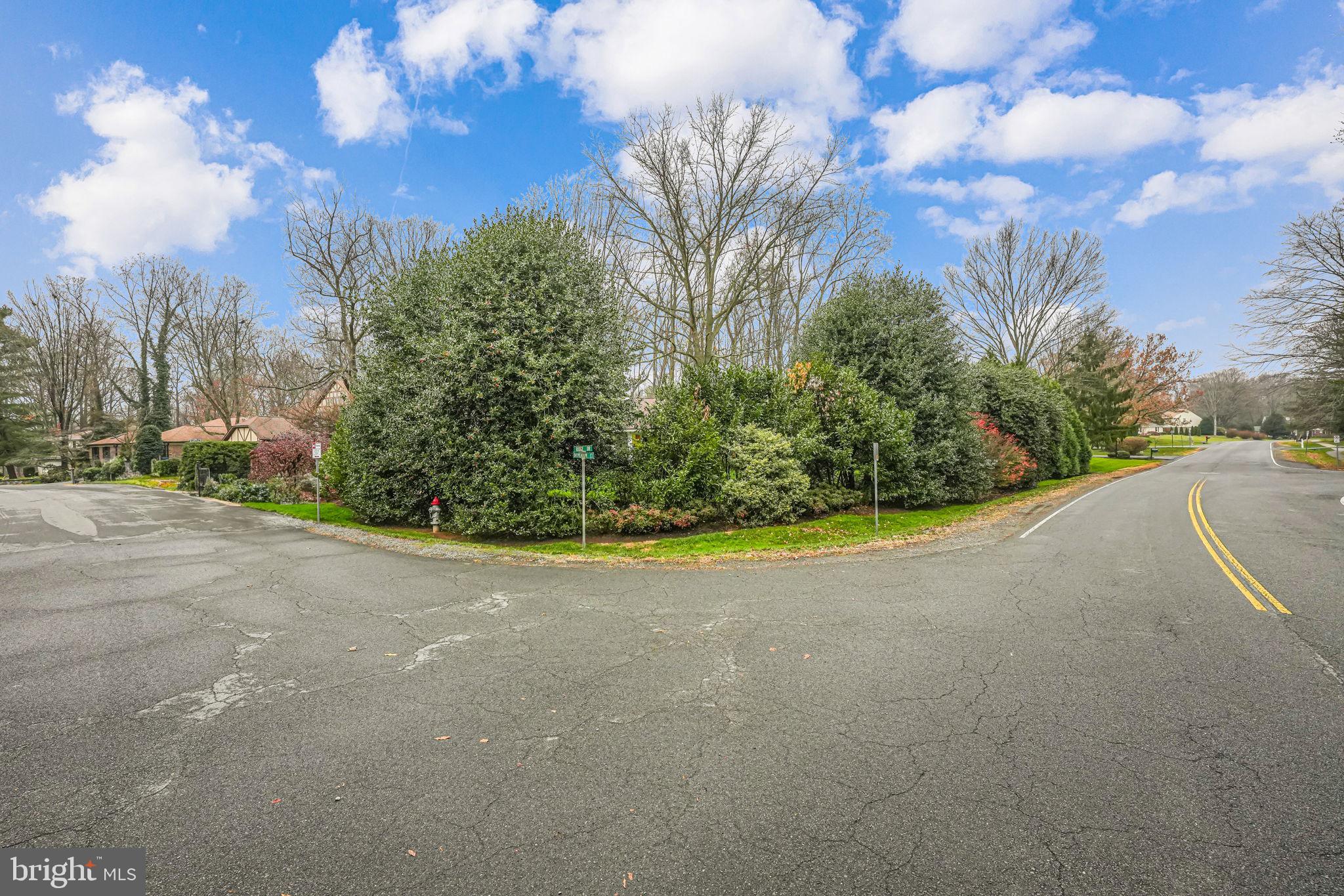 LANGLEY OAKS - Residential