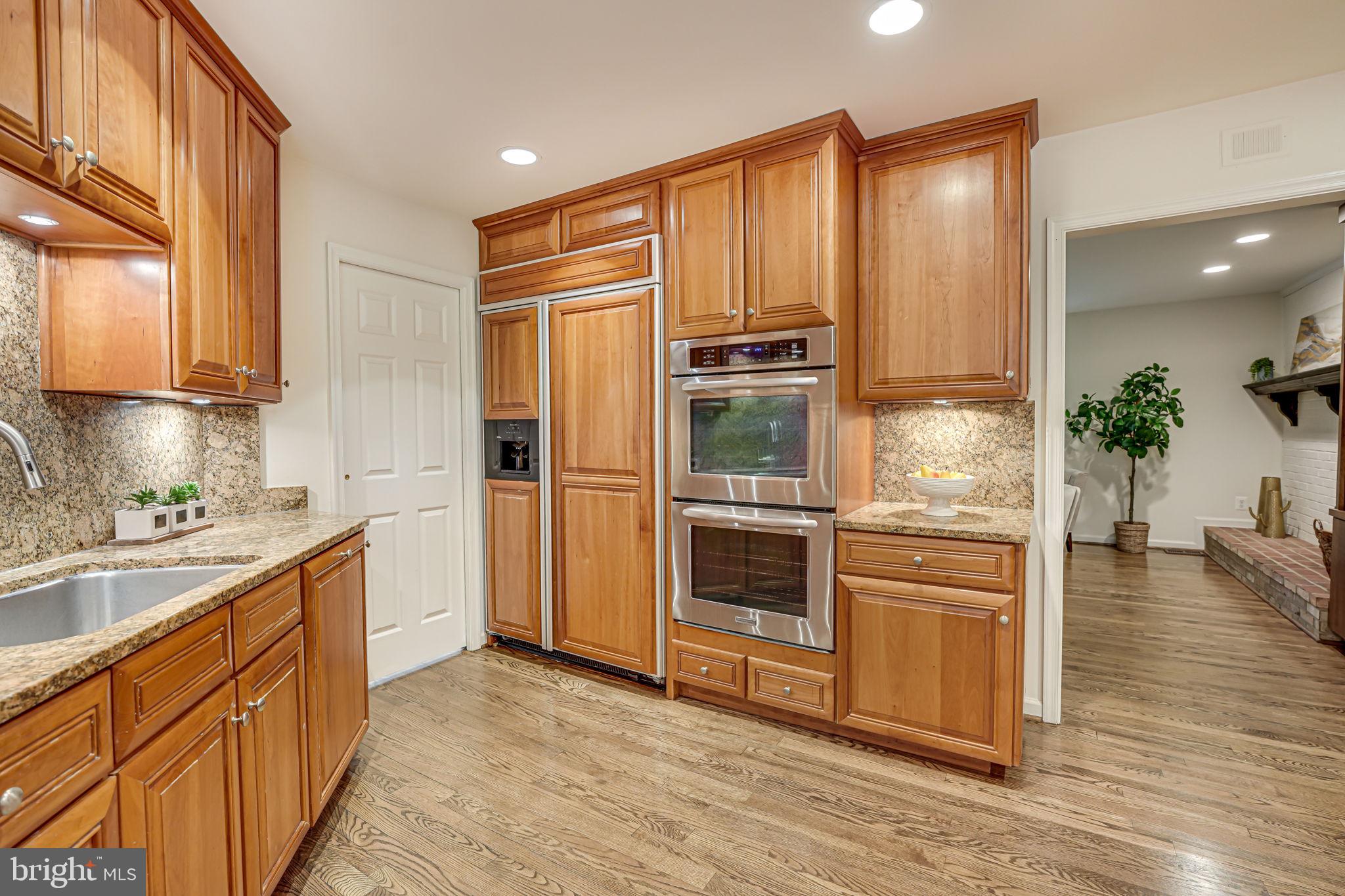 LANGLEY OAKS - Residential