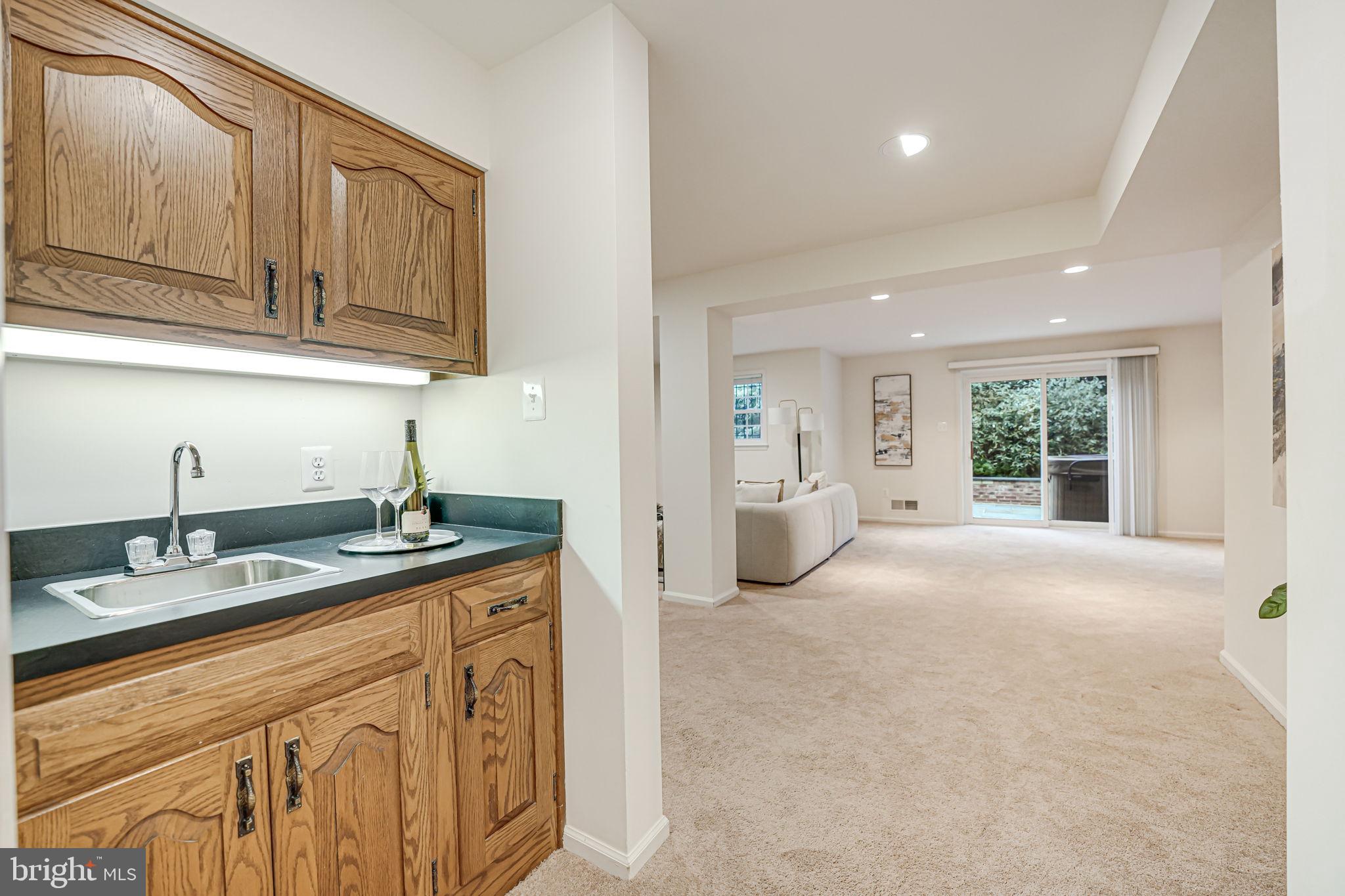 LANGLEY OAKS - Residential