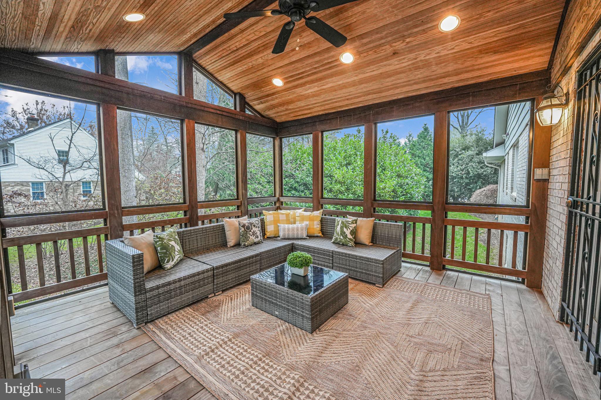 LANGLEY OAKS - Residential