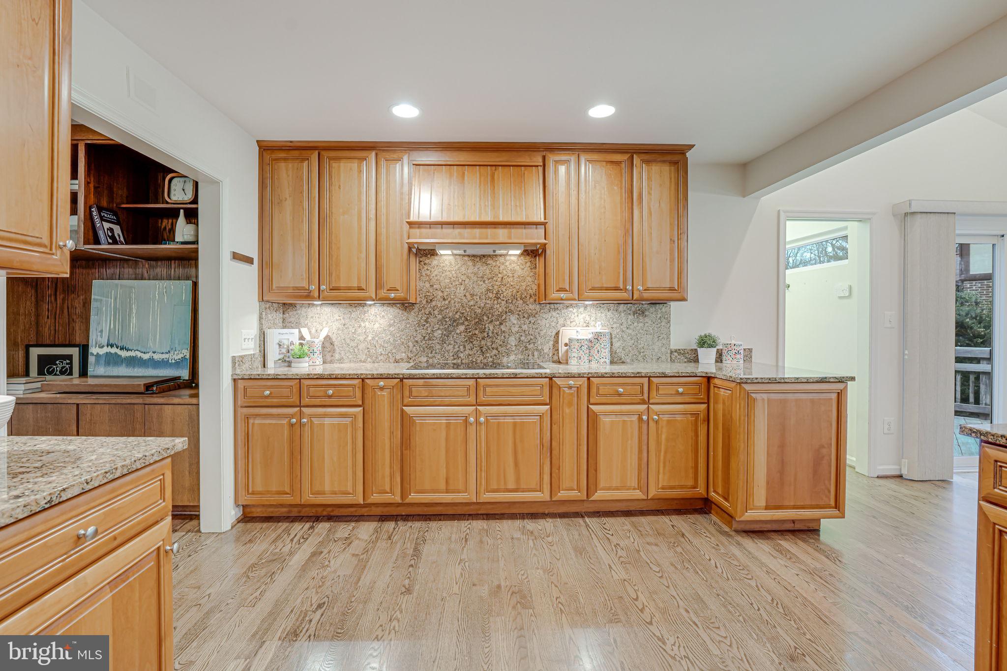 LANGLEY OAKS - Residential