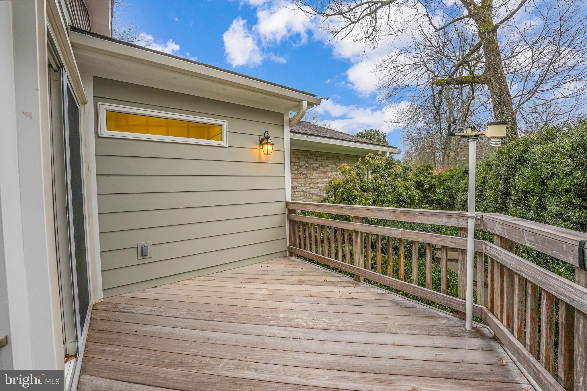 LANGLEY OAKS - Residential