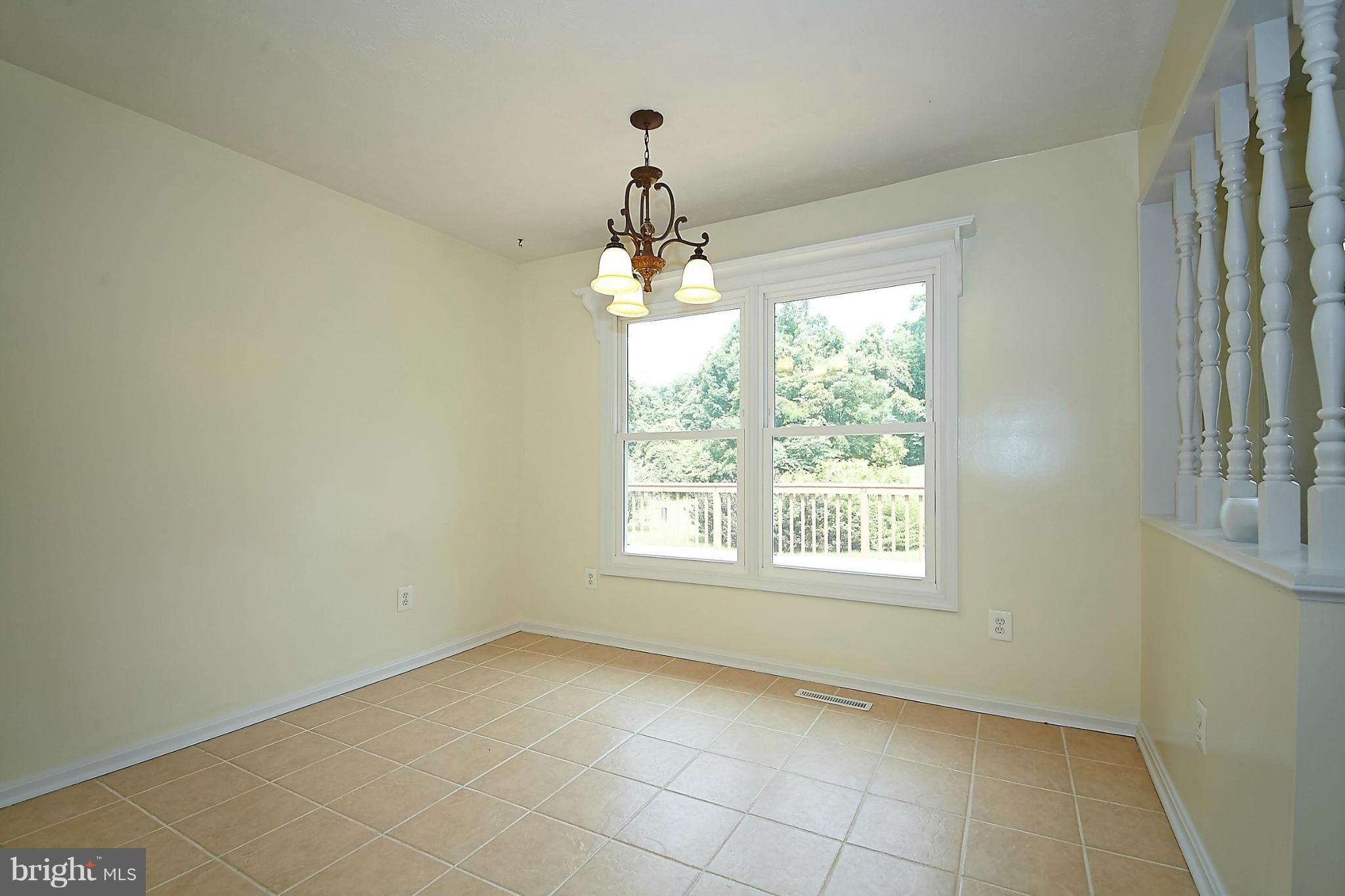 STONEWOOD MANOR - Residential