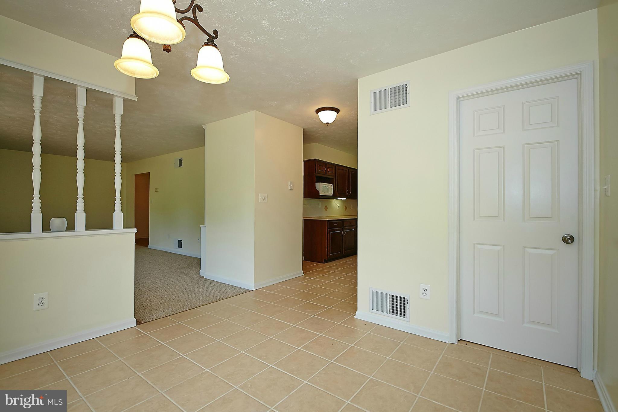 STONEWOOD MANOR - Residential