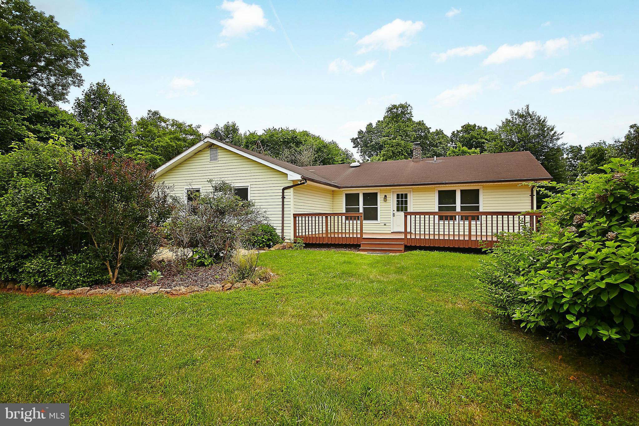 STONEWOOD MANOR - Residential