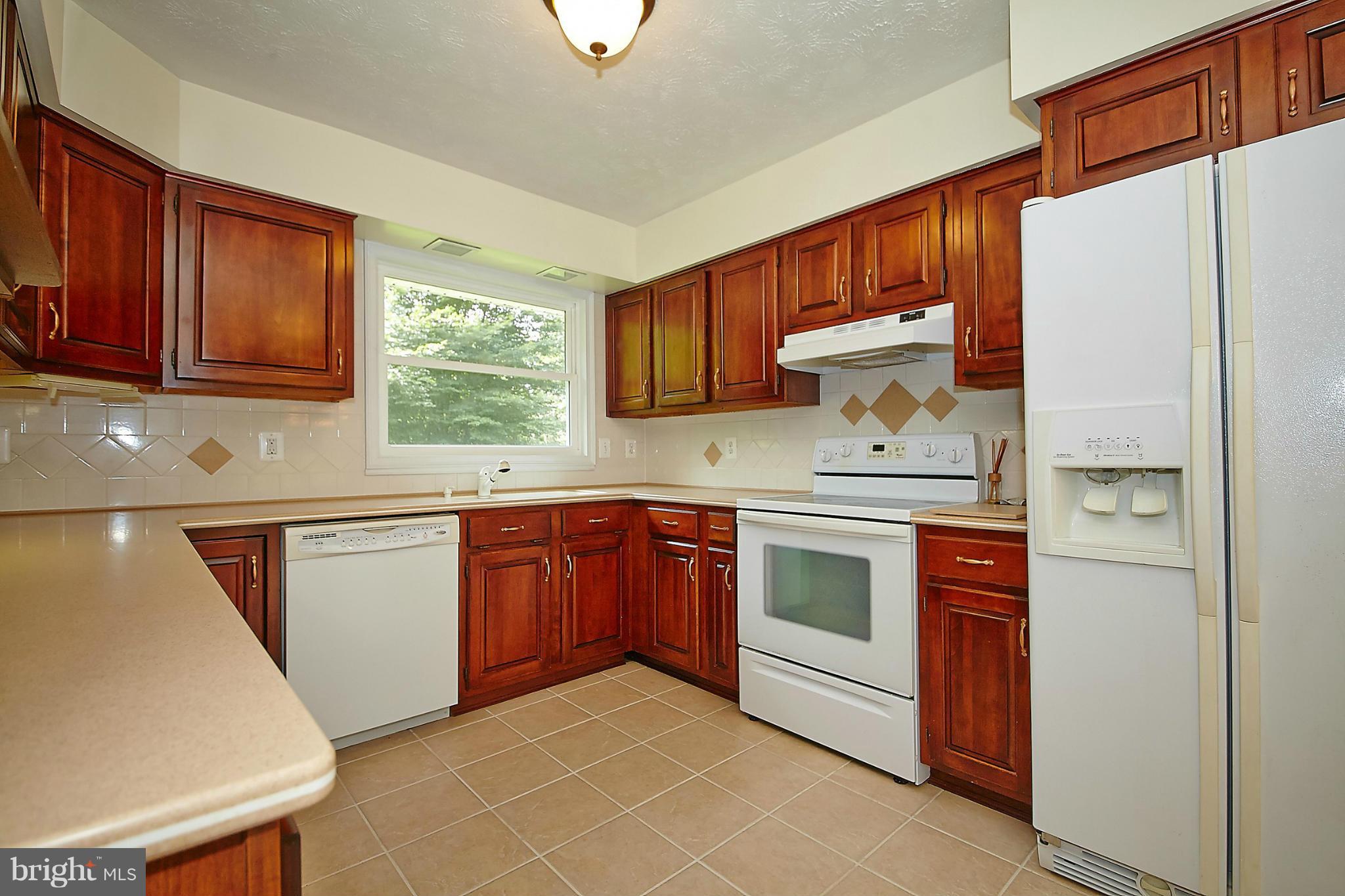 STONEWOOD MANOR - Residential