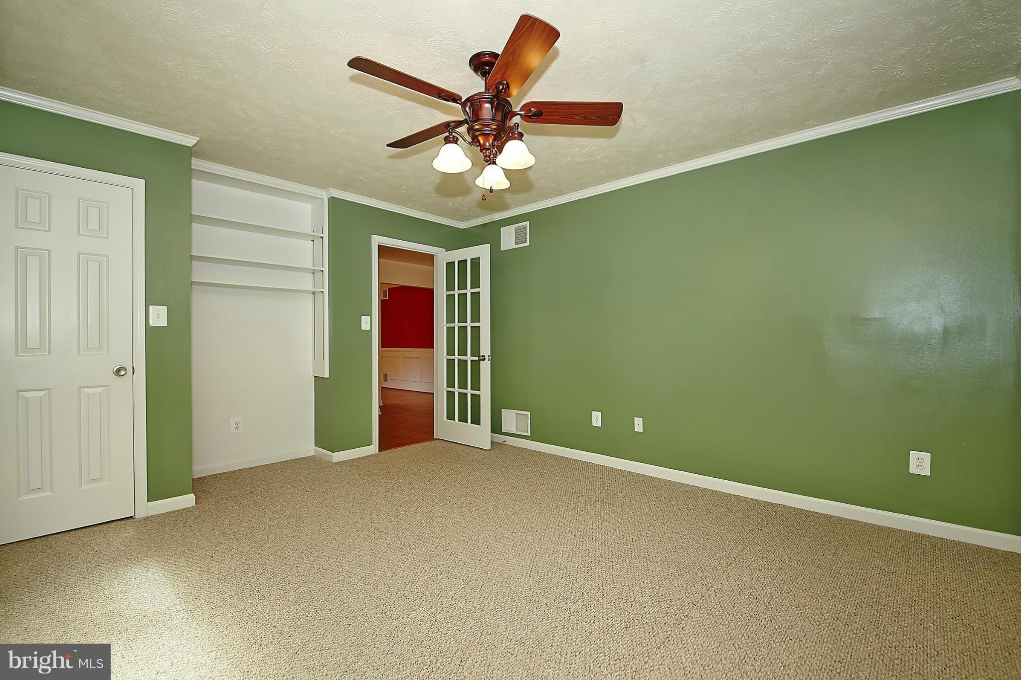 STONEWOOD MANOR - Residential