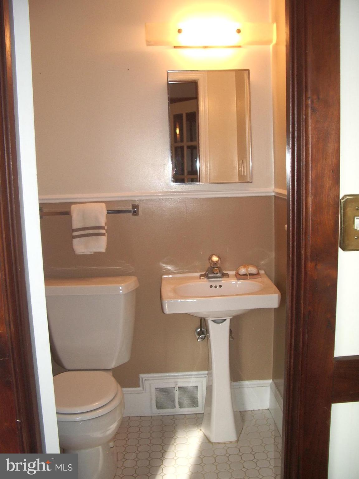 YORKTOWN - Residential Lease