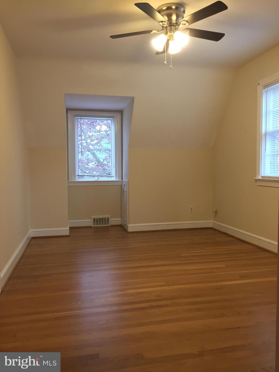 YORKTOWN - Residential Lease