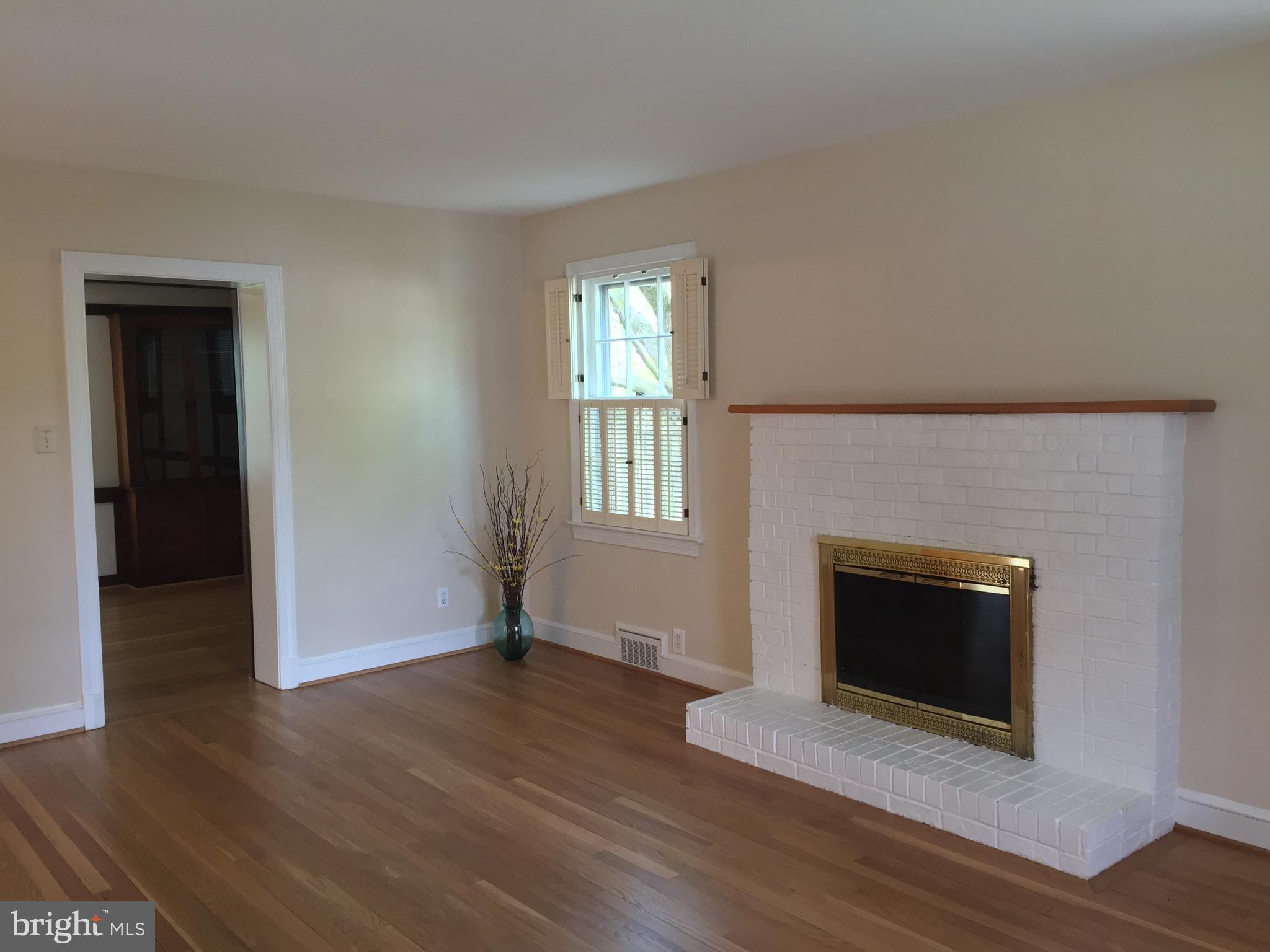 YORKTOWN - Residential Lease