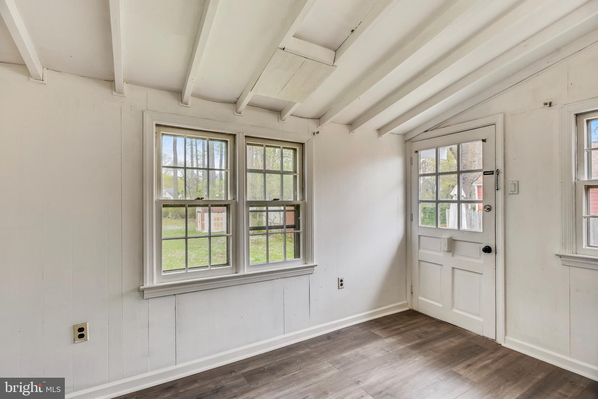 FAIRFAX WOODS - Residential