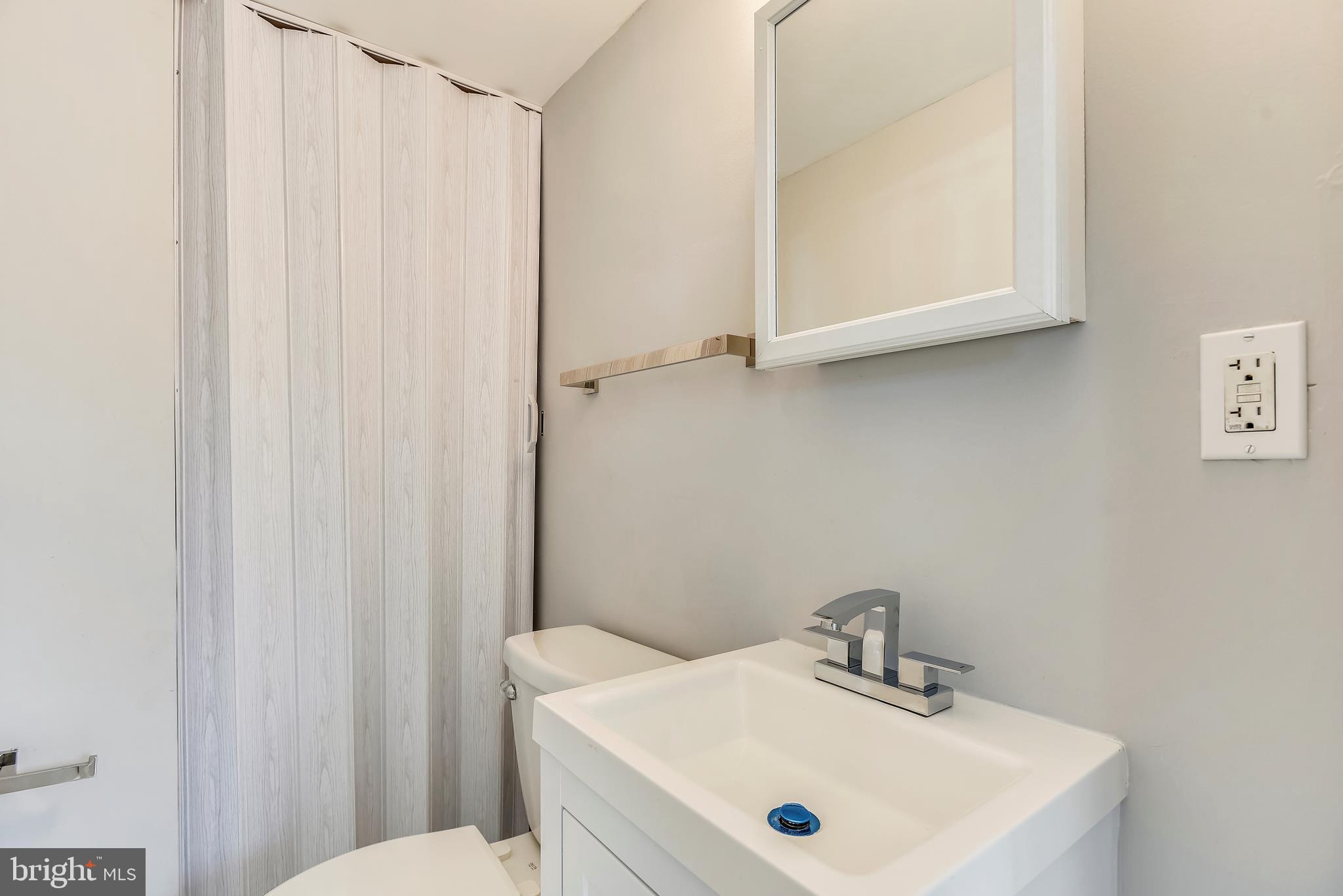 FAIRFAX WOODS - Residential