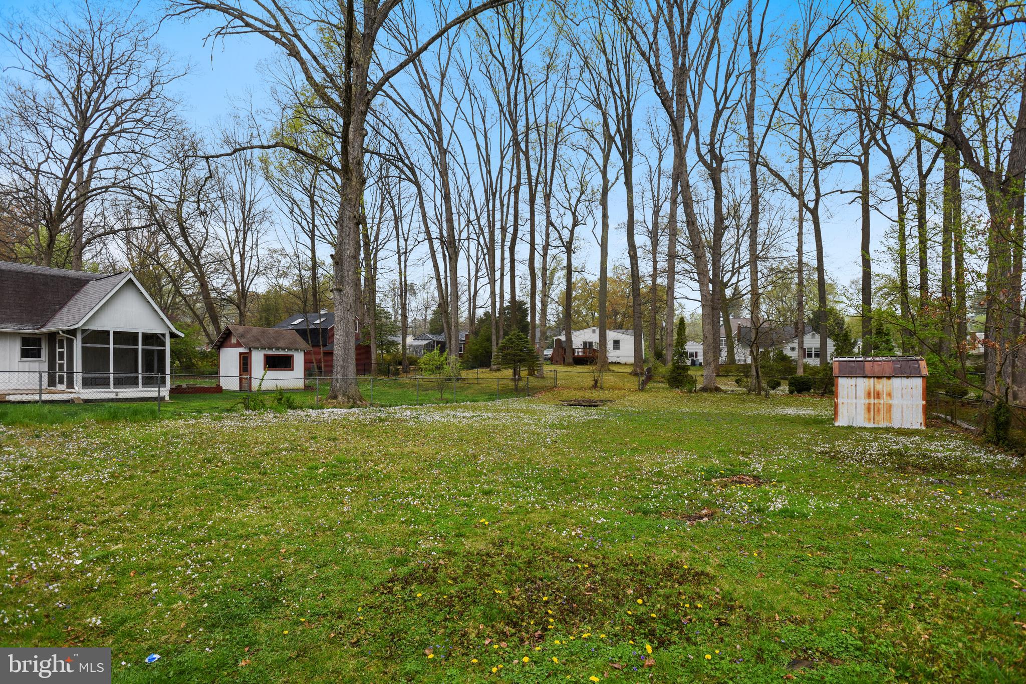 FAIRFAX WOODS - Residential