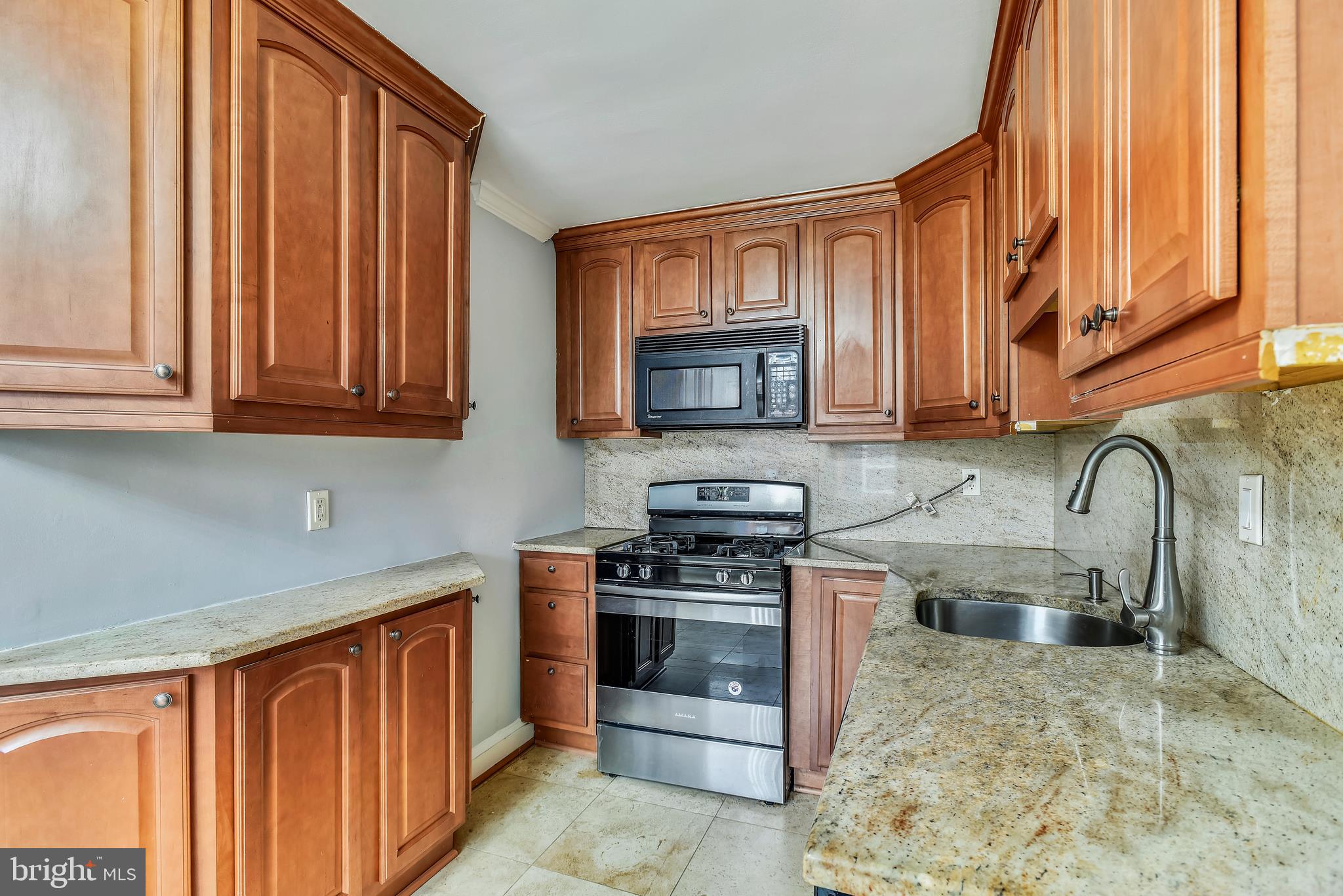 FAIRFAX WOODS - Residential