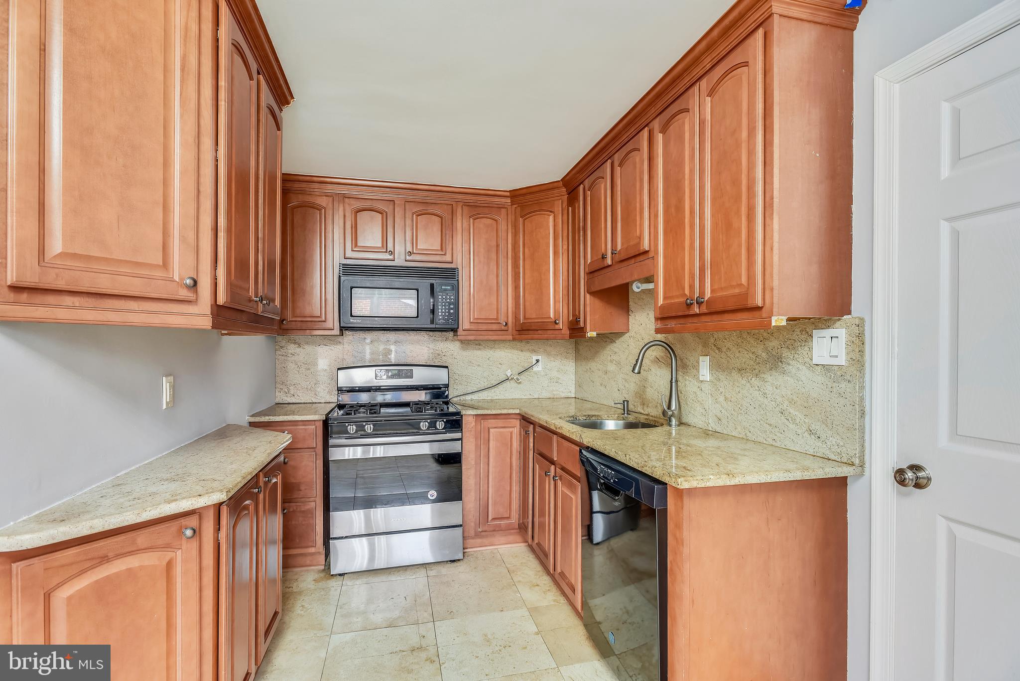 FAIRFAX WOODS - Residential