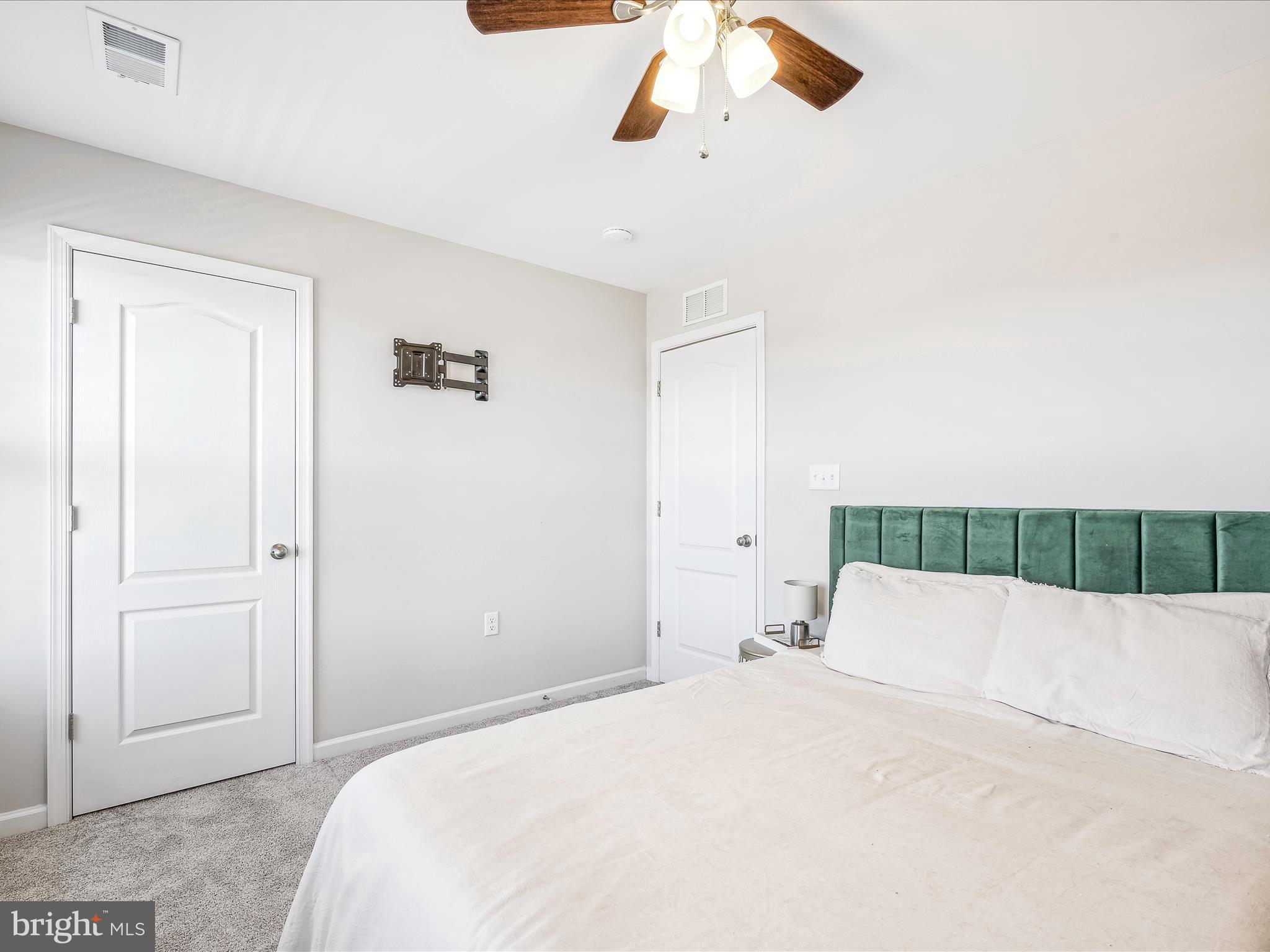 MORNING DOVE ESTATES - Residential Lease