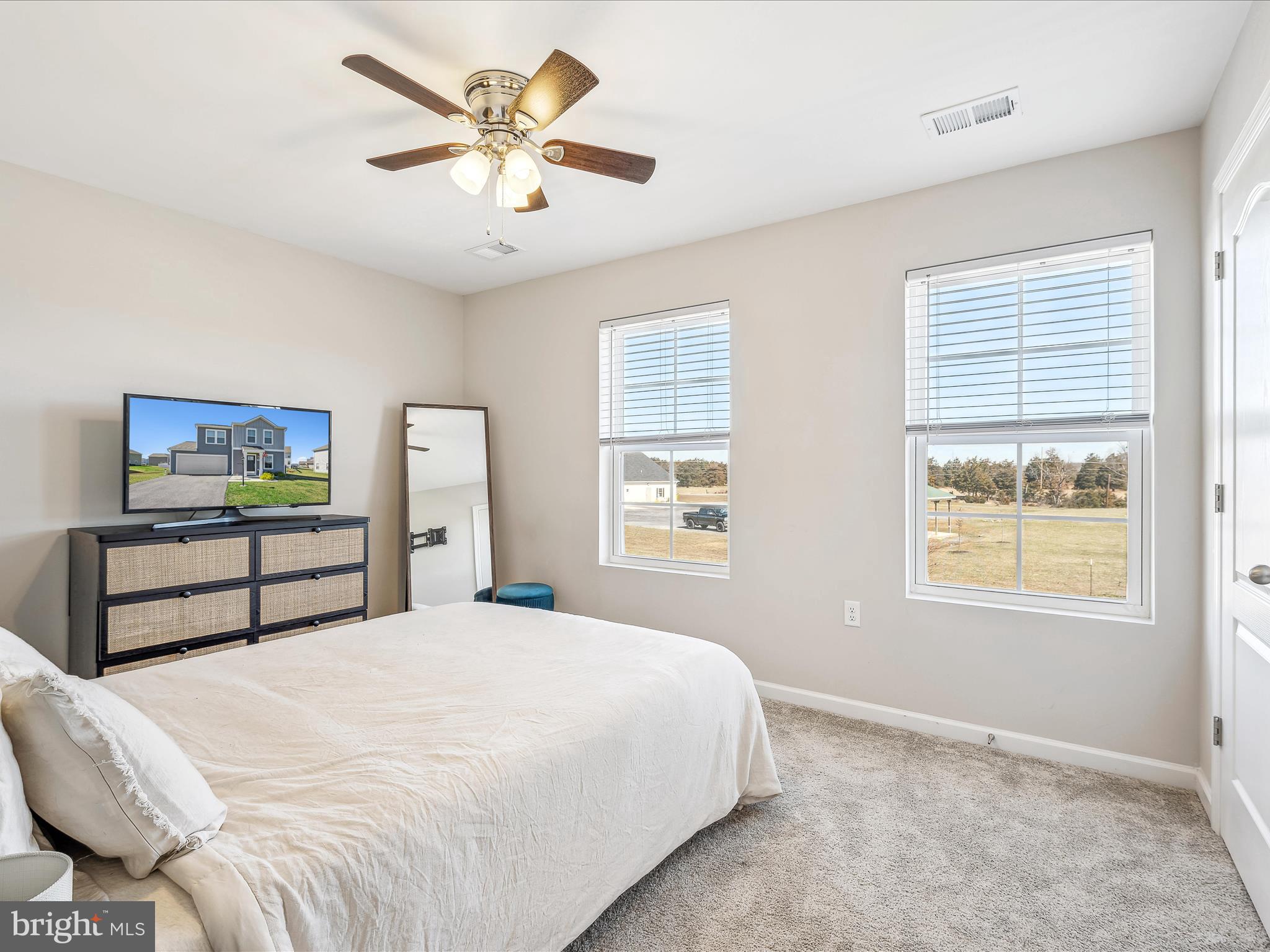 MORNING DOVE ESTATES - Residential Lease