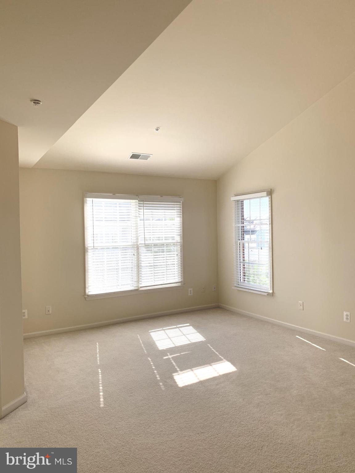 KING FARM BAILEYS COMMON - Residential